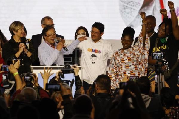 ¡LO QUE SE LE VIENE A COLOMBIA! Gustavo Petro será el candidato presidencial de la izquierda, obtuvo más de 4,2 millones de votos  