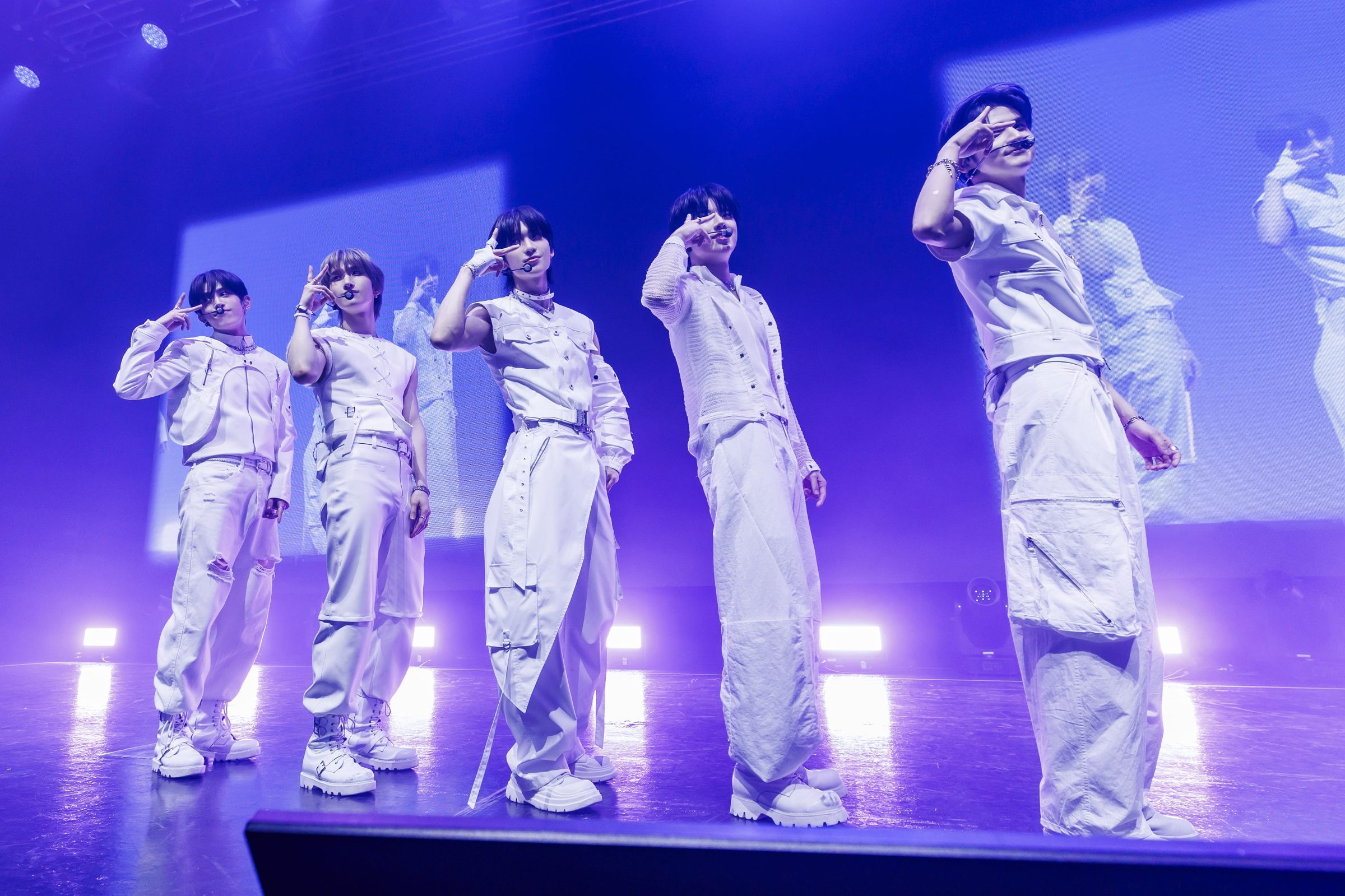 NOWADAYS、日本初の単独ミニライブで圧巻のパフォーマンス披露！