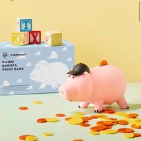 【韓国スタバ】限定「ハム」の貯金箱セットがが可愛すぎる!話題の『トイ・ストーリー5』コラボ5月1日より発売開始