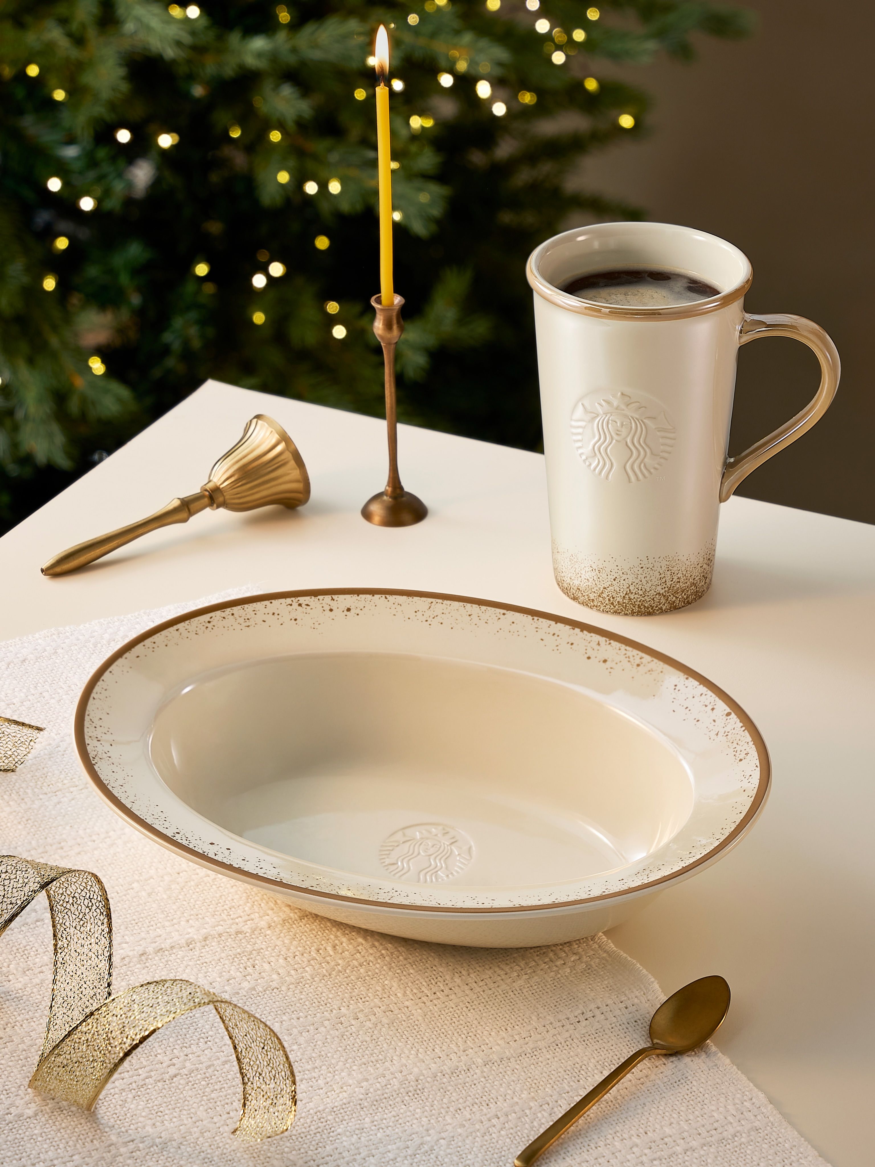 韓国スタバ×STANLEYのクリスマスグッズが10月22日発売！限定タンブラー