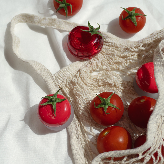 【fwee】可愛すぎて悶絶!トマトみたいな赤メイク「フィマト・コア」がカムバック🍅おすすめリップ&パレットを解説
