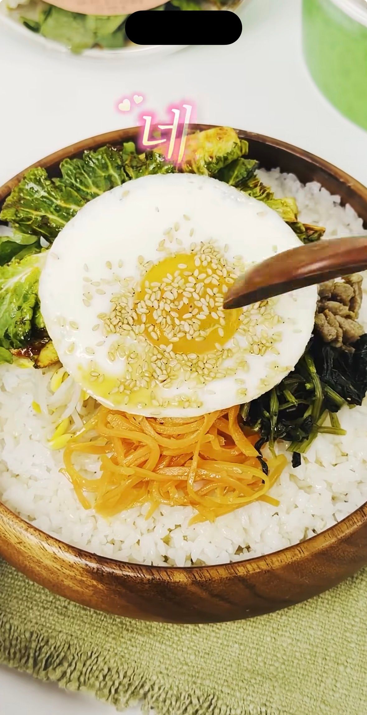 【韓国コンビニ】ドバイチョコもちの次はこれ！GS25から旬の「春白菜（ボムドン）ビビンバ」が新登場。4,900ウォンでトレンドを先取り！