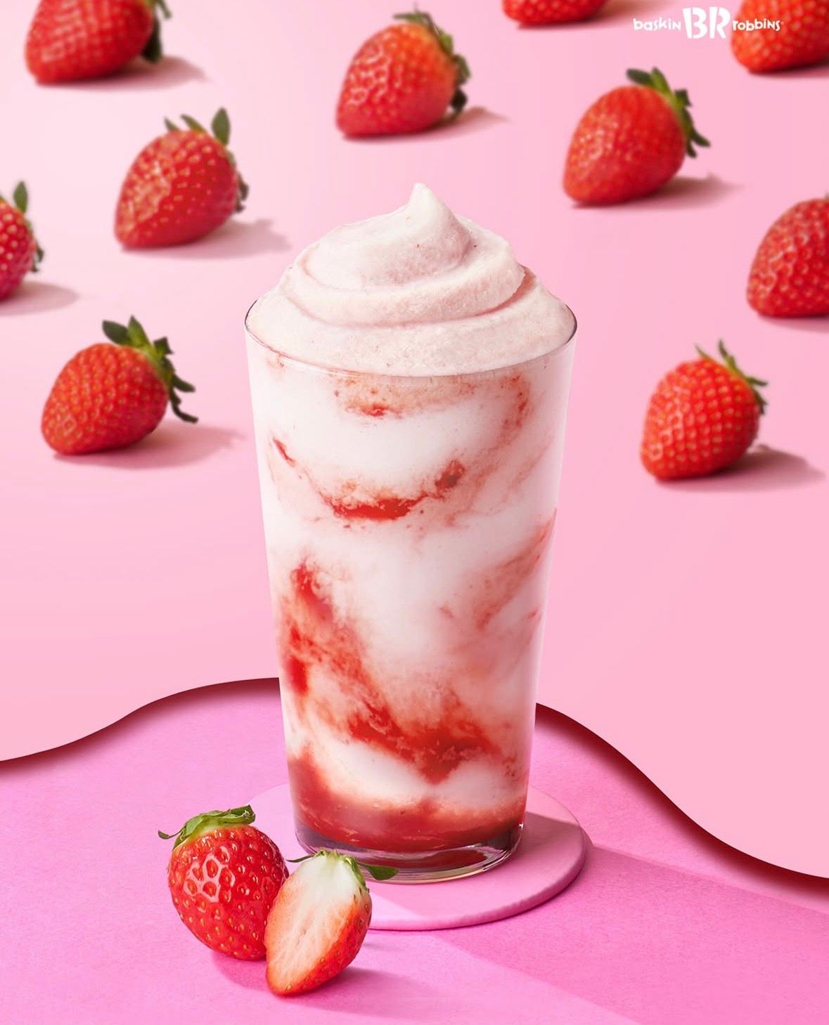 【韓国バスキンロビンス（サーティワン）】冬いちご×練乳がやさしい「ストロベリー練乳ブラスト」登場