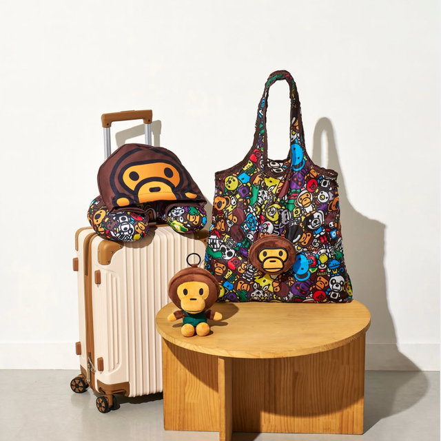 【韓国スタバ新作】可愛すぎるコラボ!「BABY MILO®(ベイビーマイロ)」の限定ネックピロー&バッグが登場