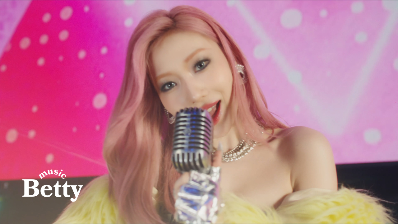 SECRET NUMBER出身JINNY、待望のソロデビュー「Everglow」公開