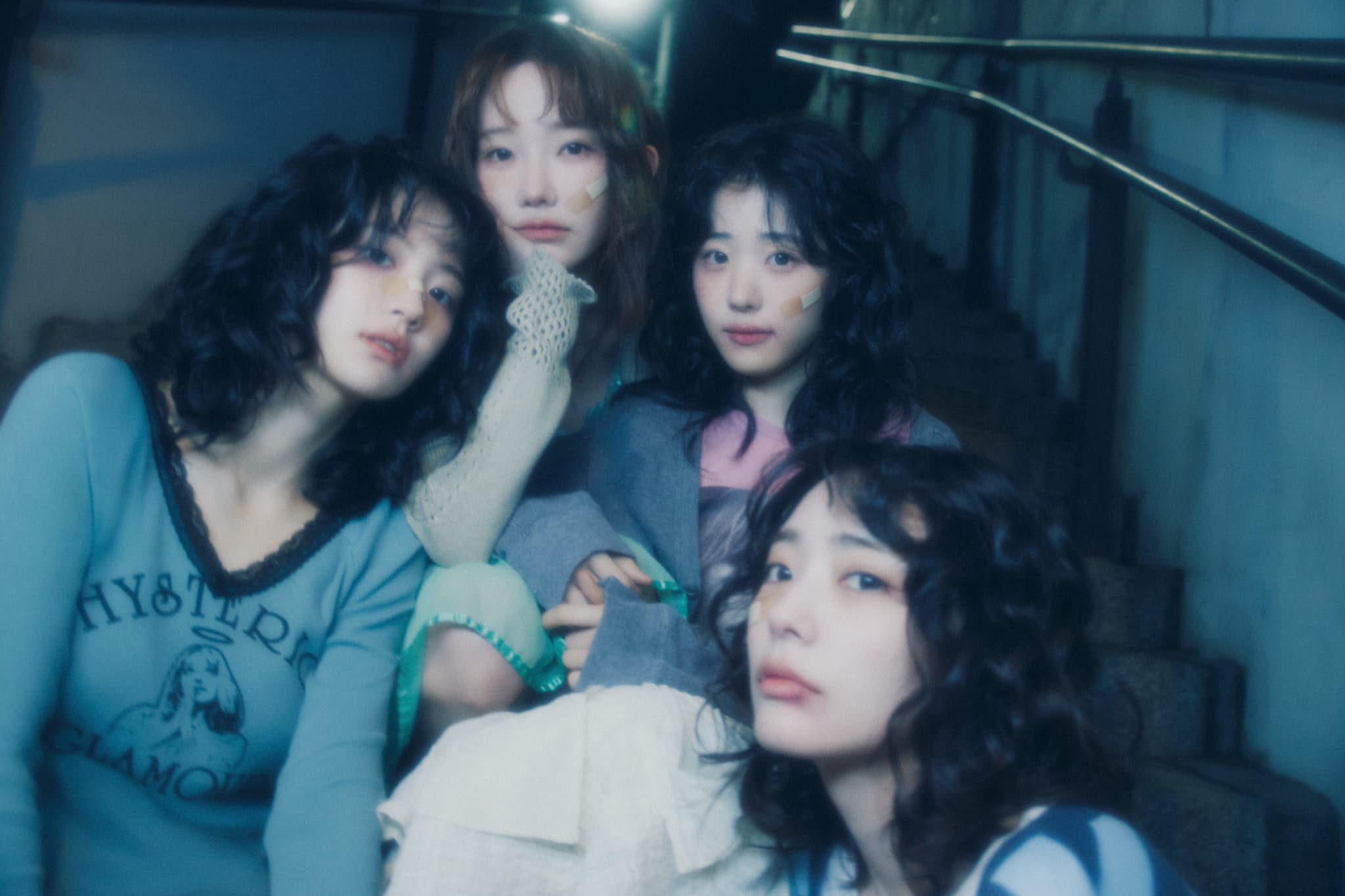 QWER、日本再上陸！福岡・大阪・東京を駆け巡る初ワールドツアー『ROCKATION』開催決定