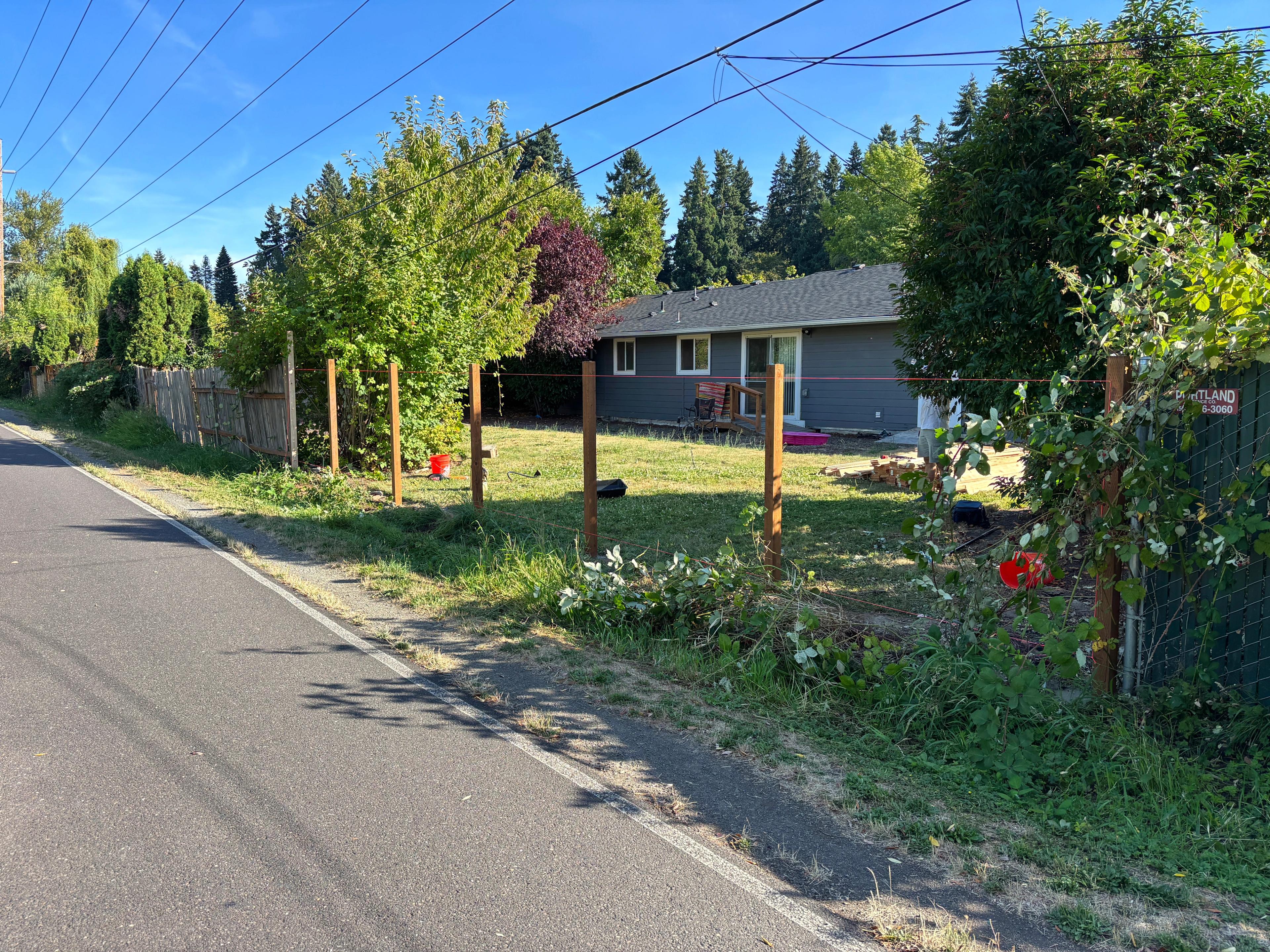 Cedar Fence Replacement, Milwaukie, Oregon — photo 3 of 7