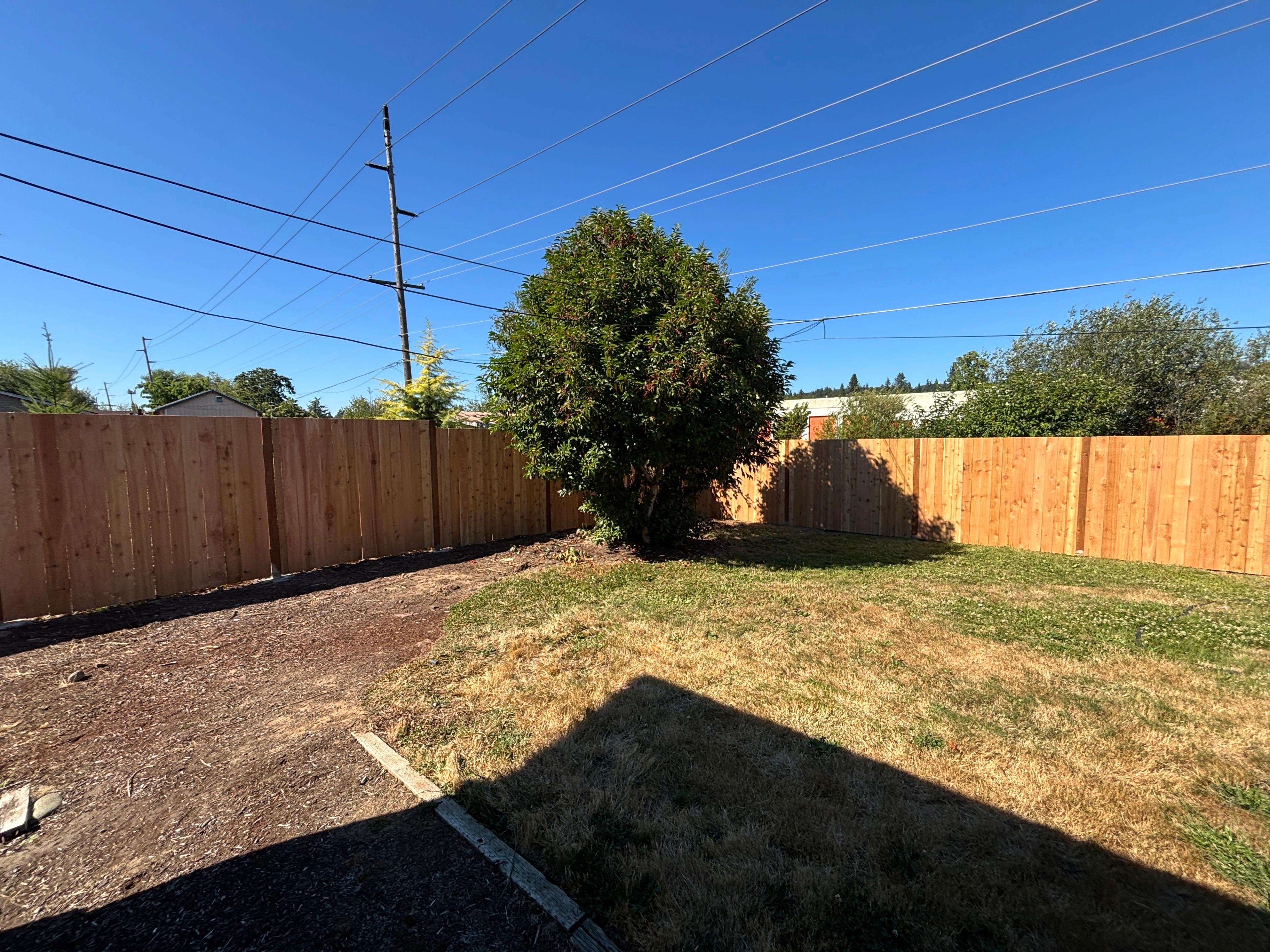 Cedar Fence Replacement, Milwaukie, Oregon — photo 6 of 7