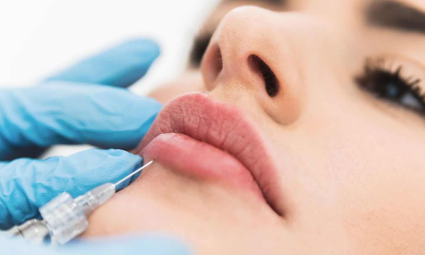 Powiększanie i modelowanie ust