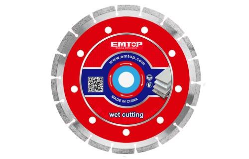 Diamond disc for floor saw