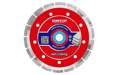 Diamond disc for floor saw
