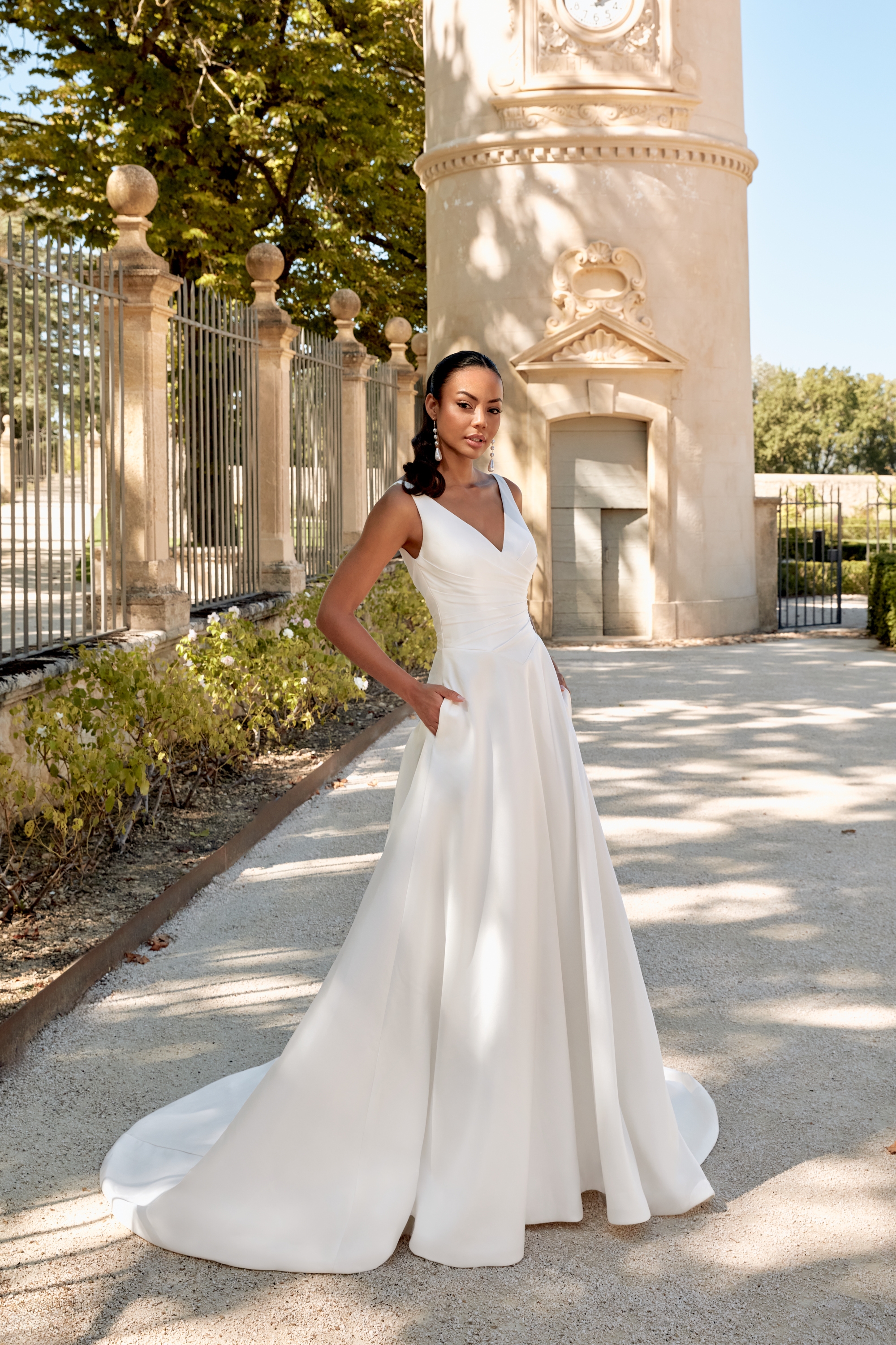 44585 by Sincerity Bridal