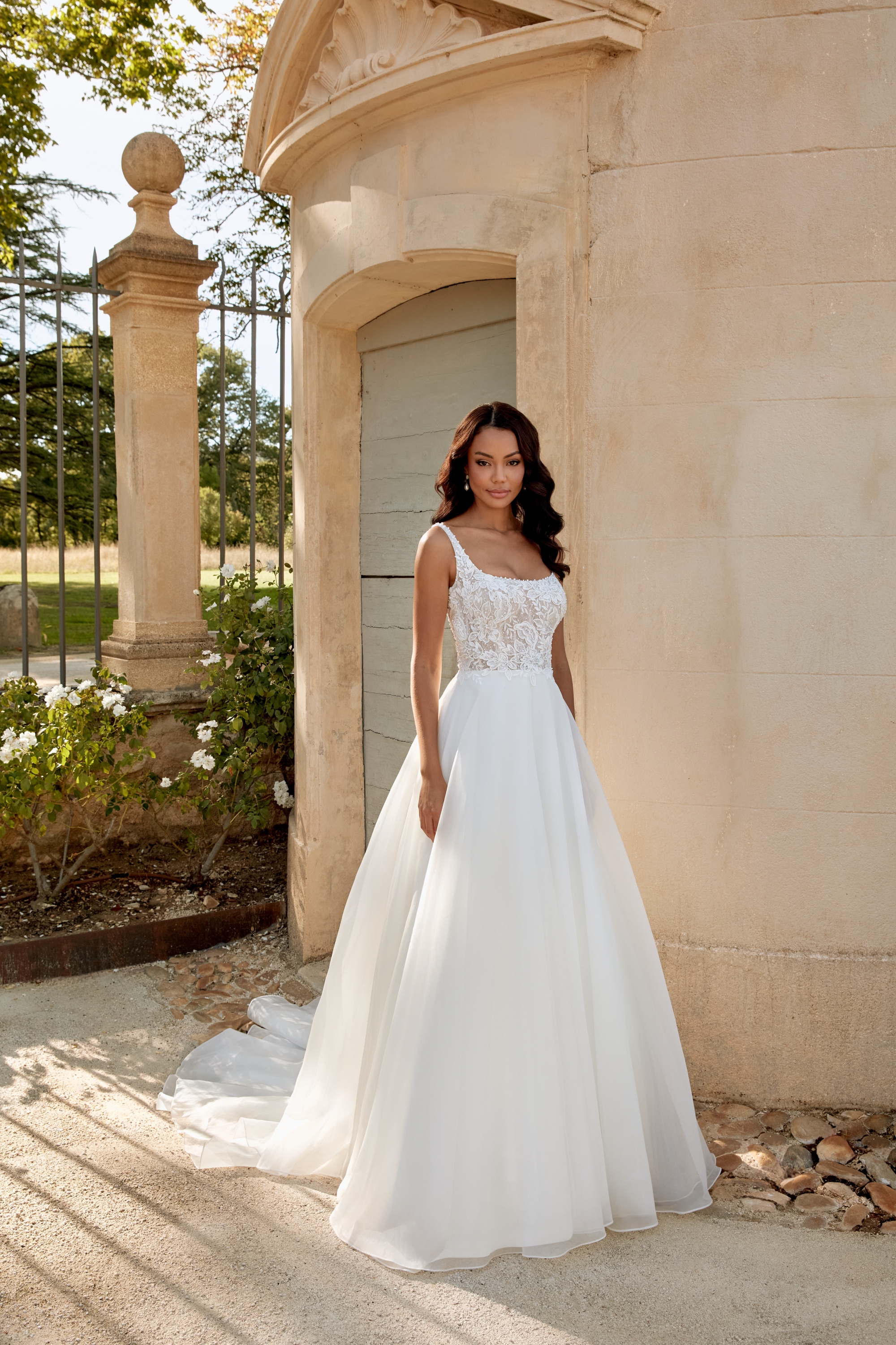 44586 by Sincerity Bridal