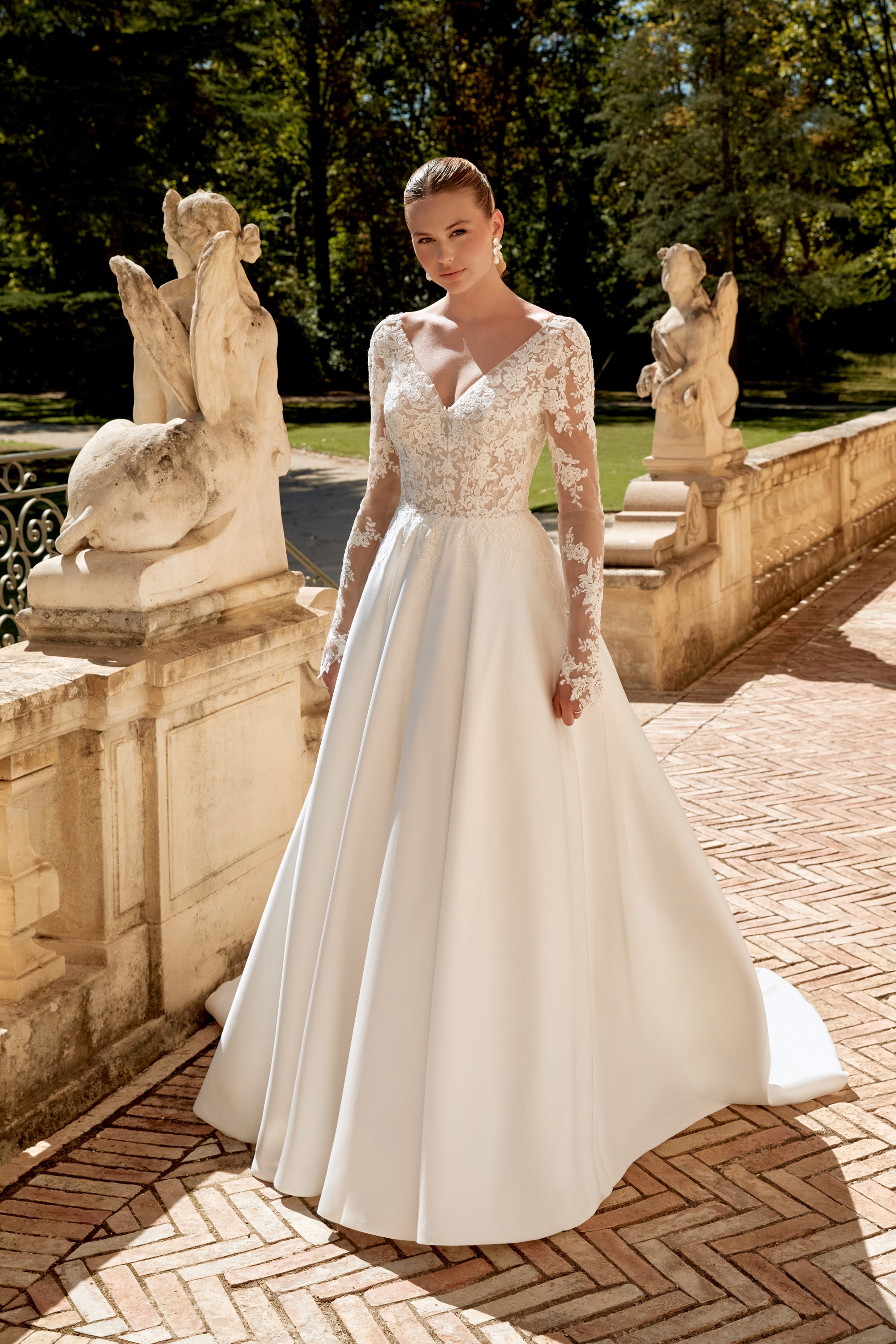44589 by Sincerity Bridal