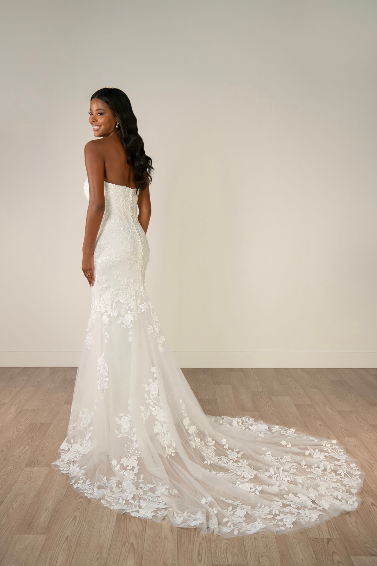Shimmering Lace and Tulle Trumpet Wedding Gown with Sequin Floral Appliqués