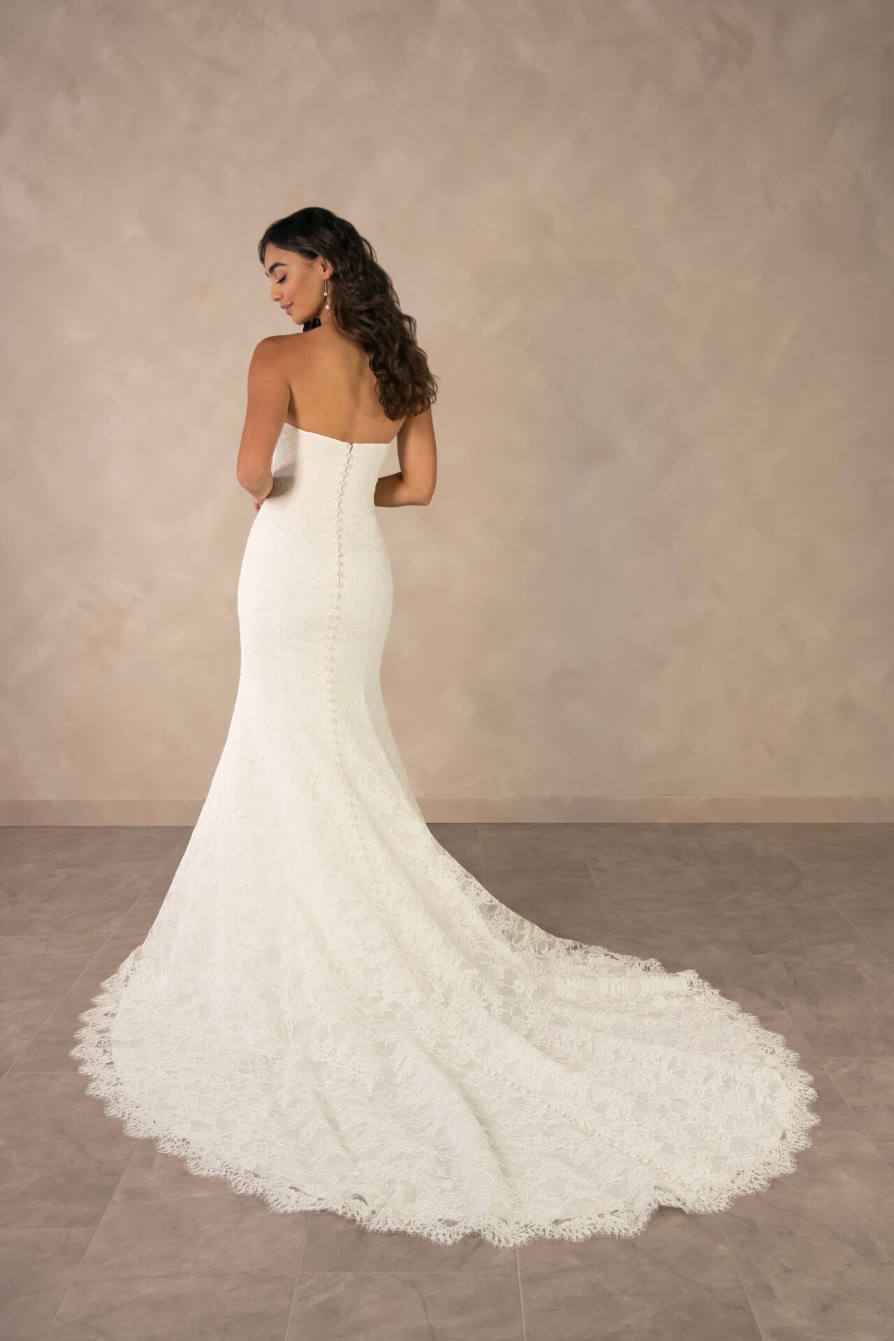 Romantic Allover Lace Fit-and-Flare Wedding Dress with Scalloped Train