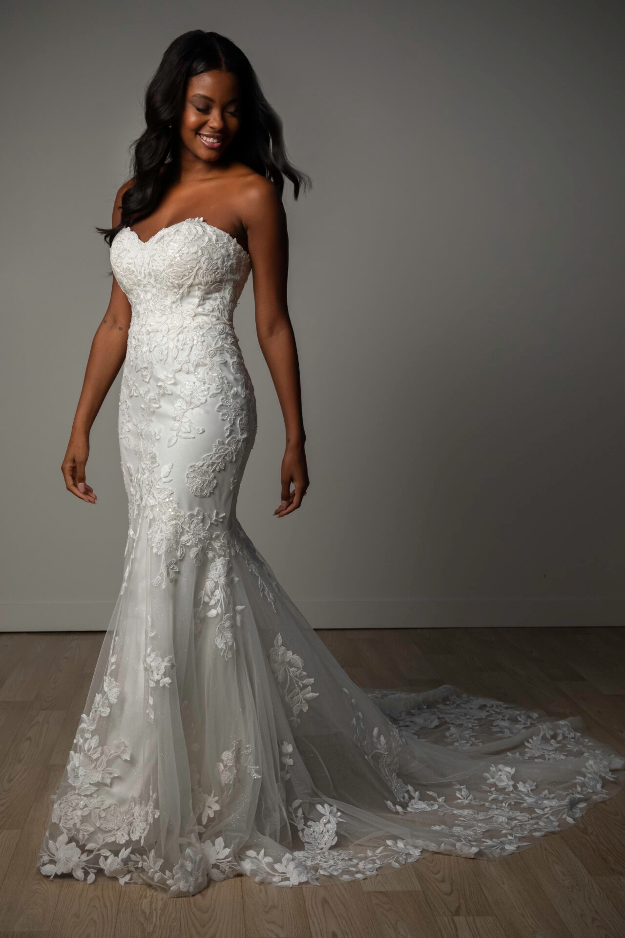 Shimmering Lace and Tulle Trumpet Wedding Gown with Sequin Floral Appliqués