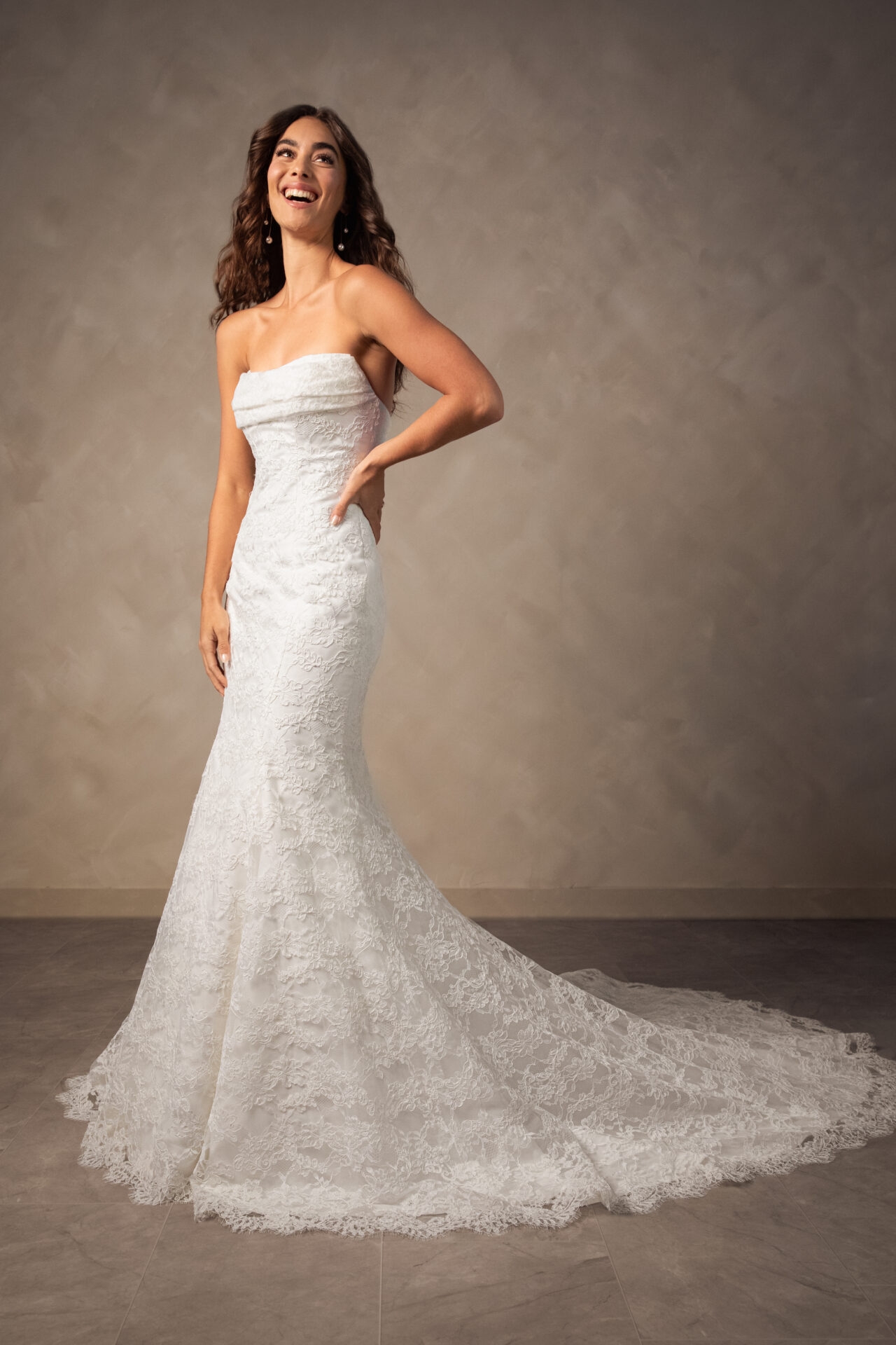 Romantic Allover Lace Fit-and-Flare Wedding Dress with Scalloped Train