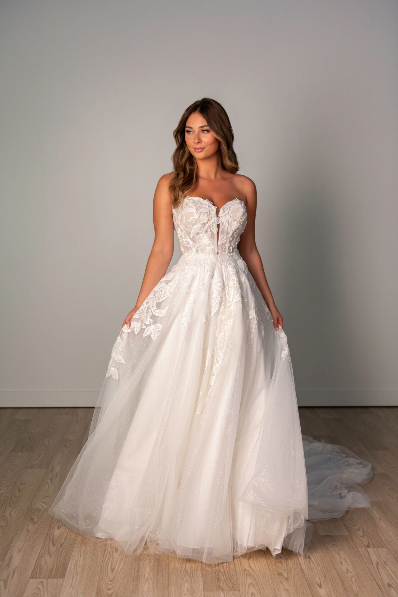 SY8166 by Stella York