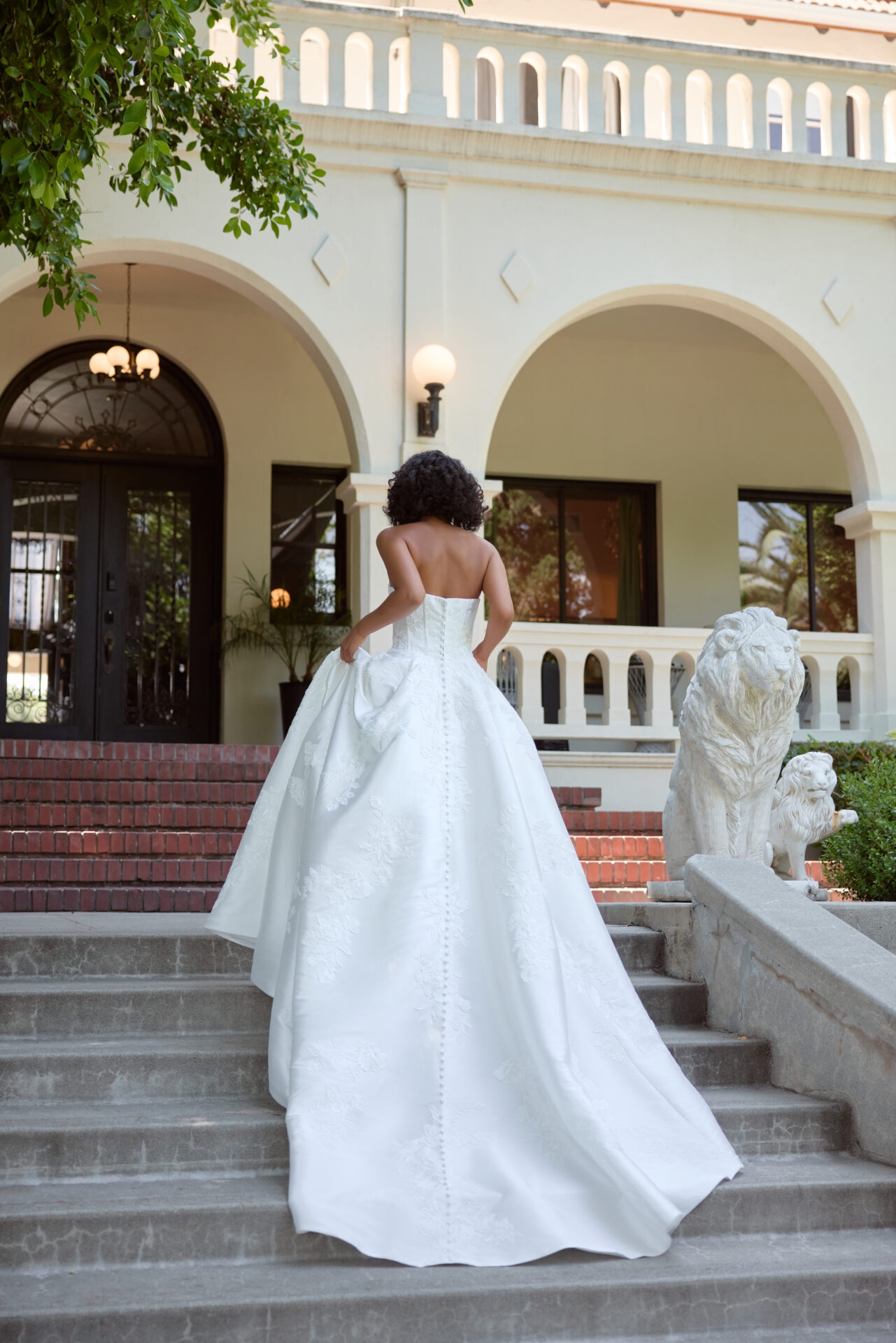 Strapless Sweetheart A-Line Wedding Dress with Floral Lace Appliqués