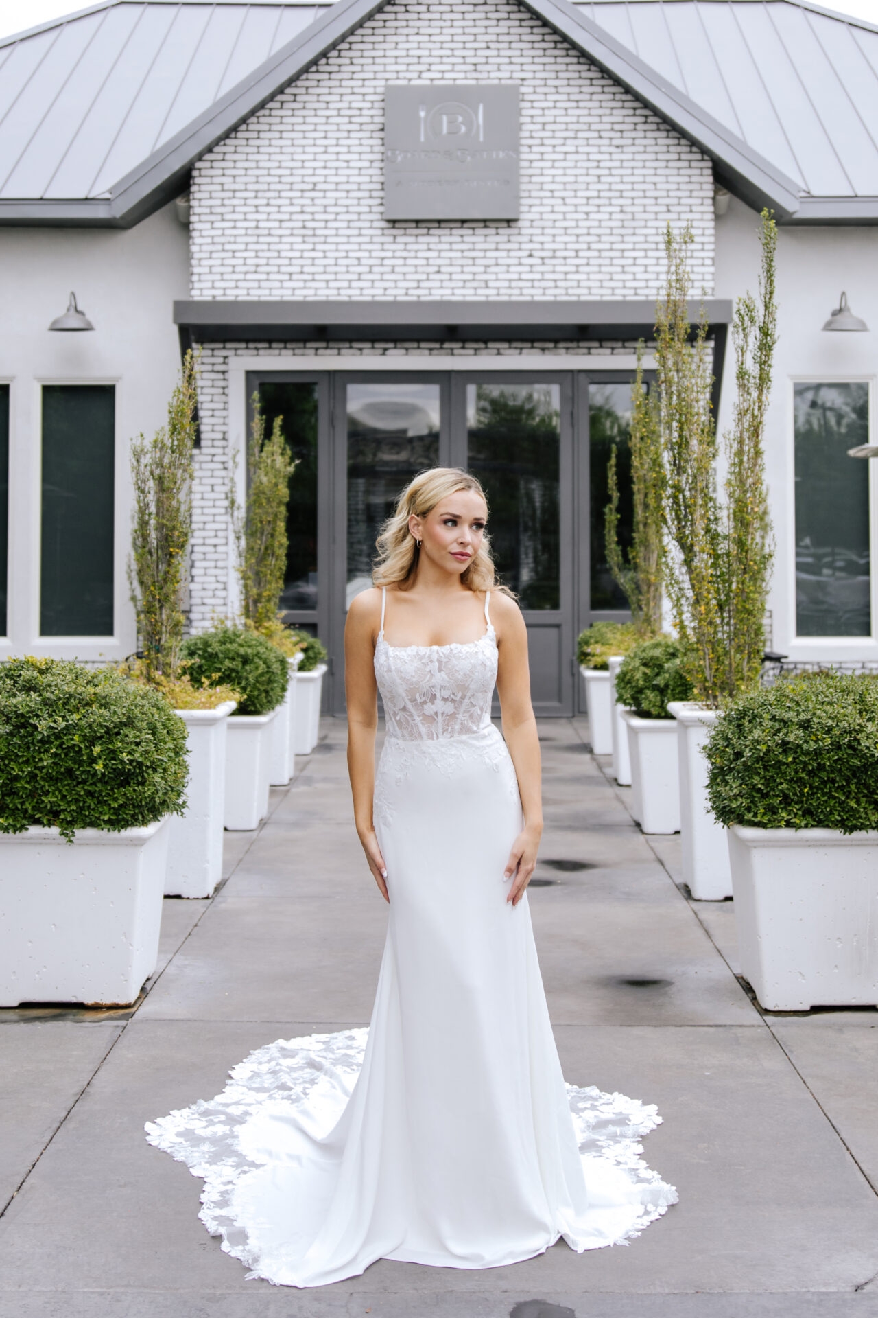 Modern Sexy Sheer Spaghetti Strap Column Wedding Dress