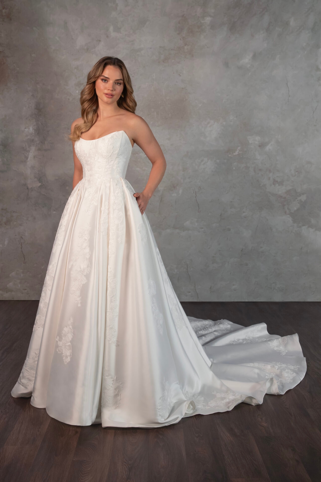 D4265 by Essense of Australia