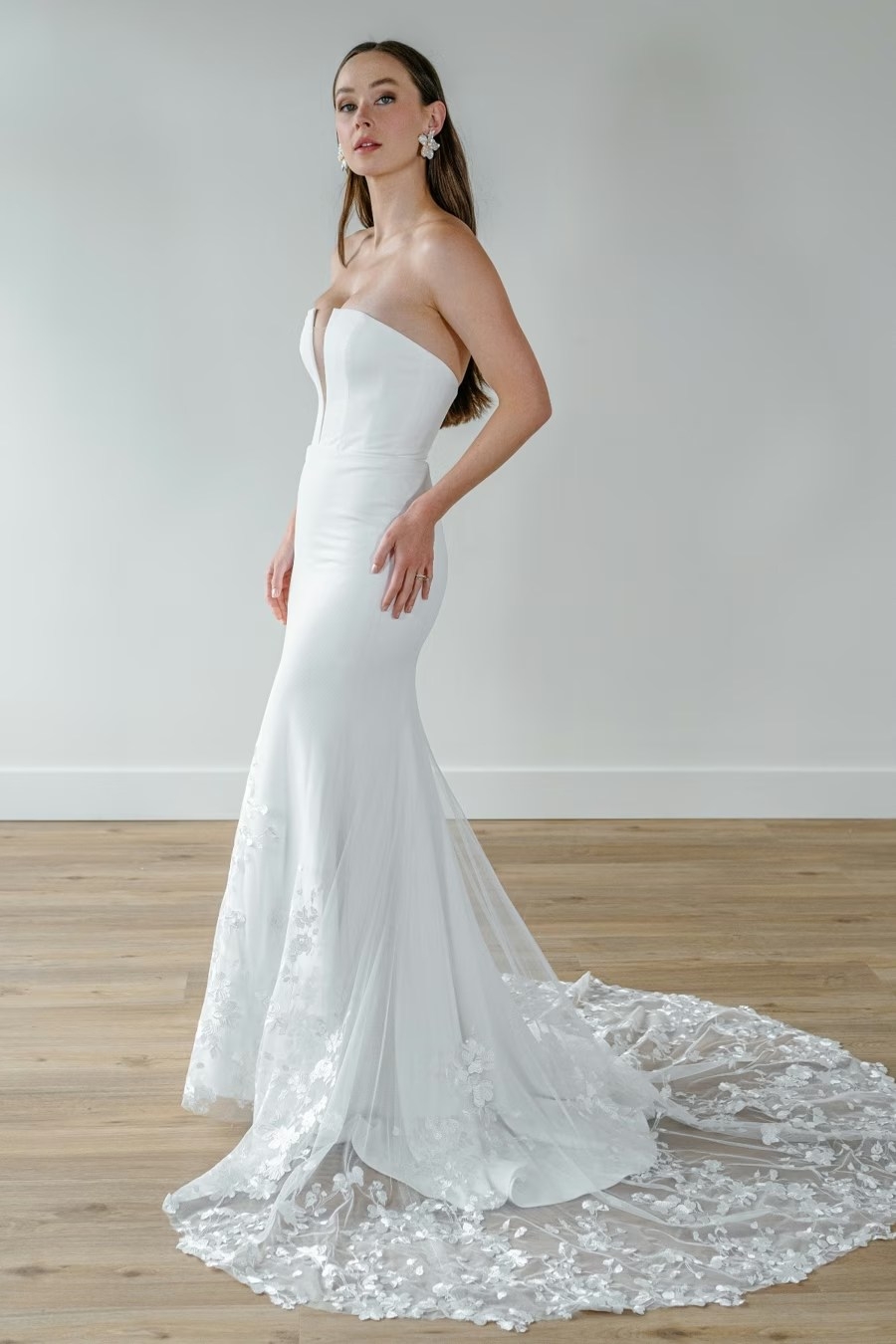 Wellesley 12729