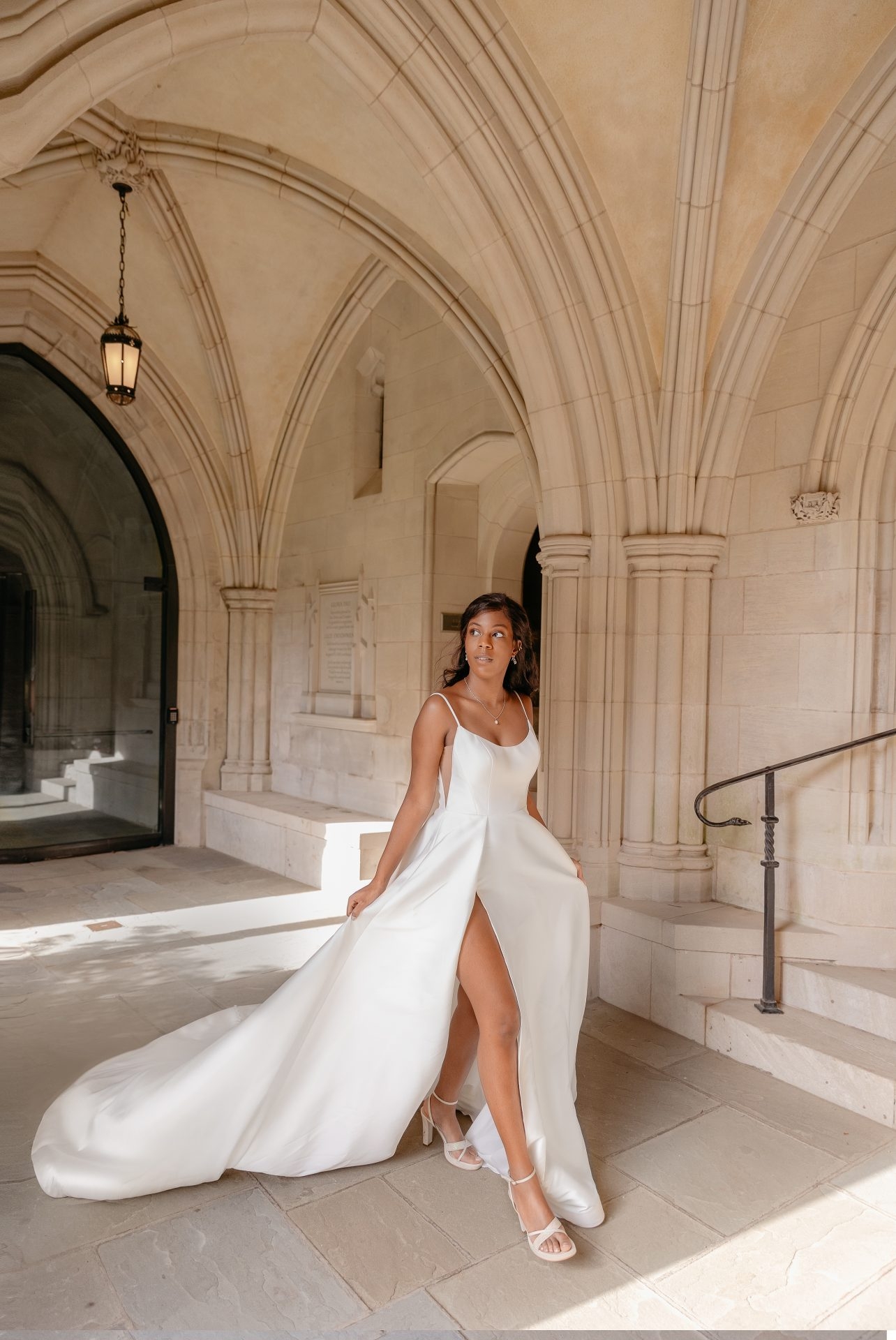 Classic A-Line Wedding Dress with Scoop Neckline and Pockets