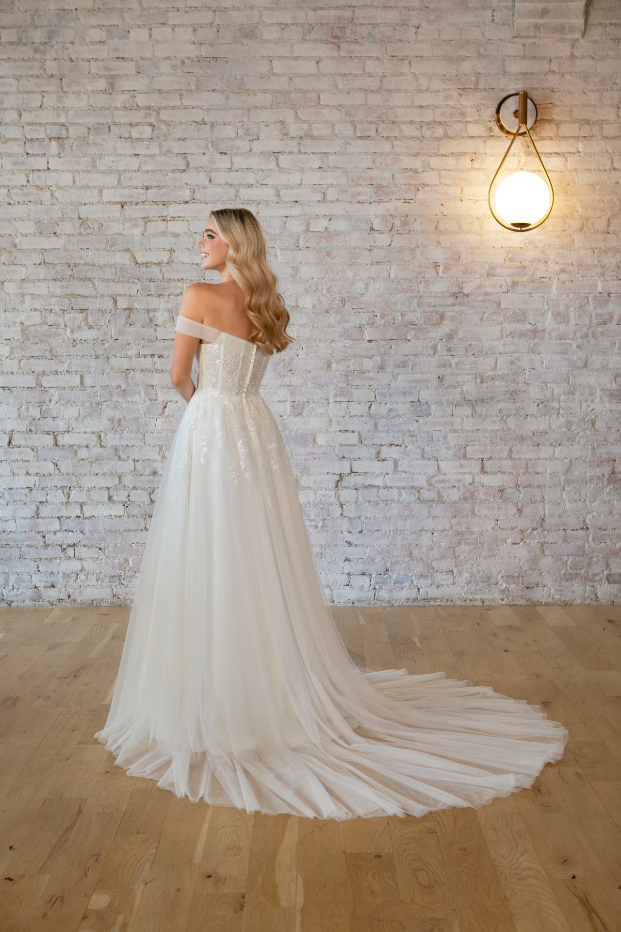 Ethereal A-Line Wedding Dress with Off-the-Shoulder Sleeves