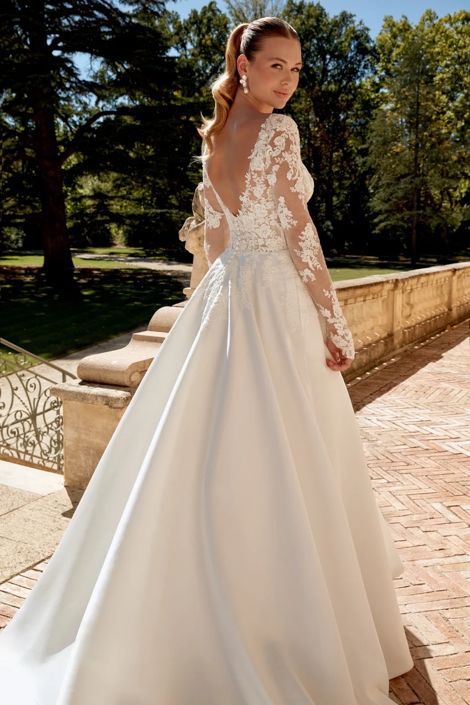 Style 44589