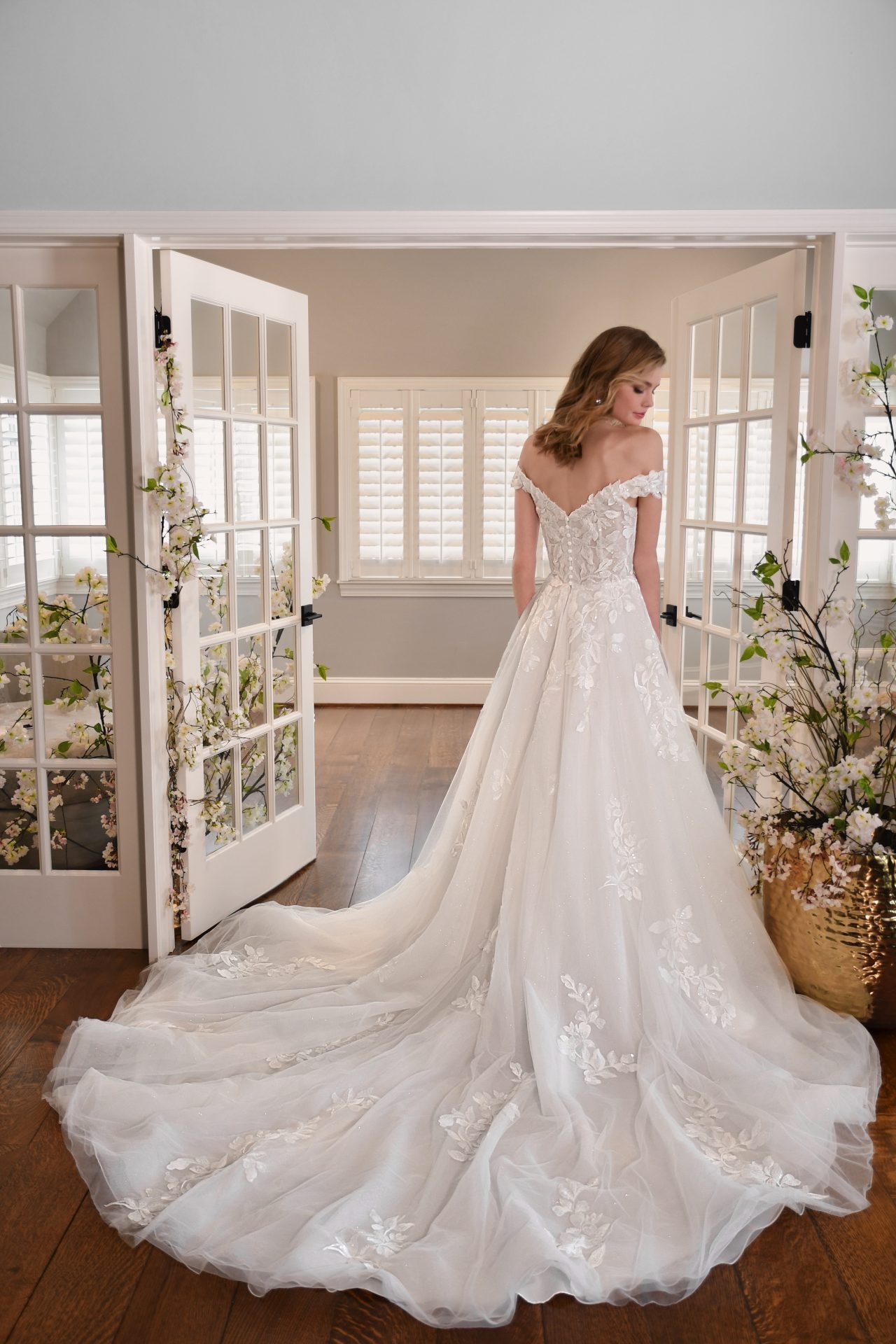 Classic Off-the-Shoulder V-Neckline Gown with Lace Appliques