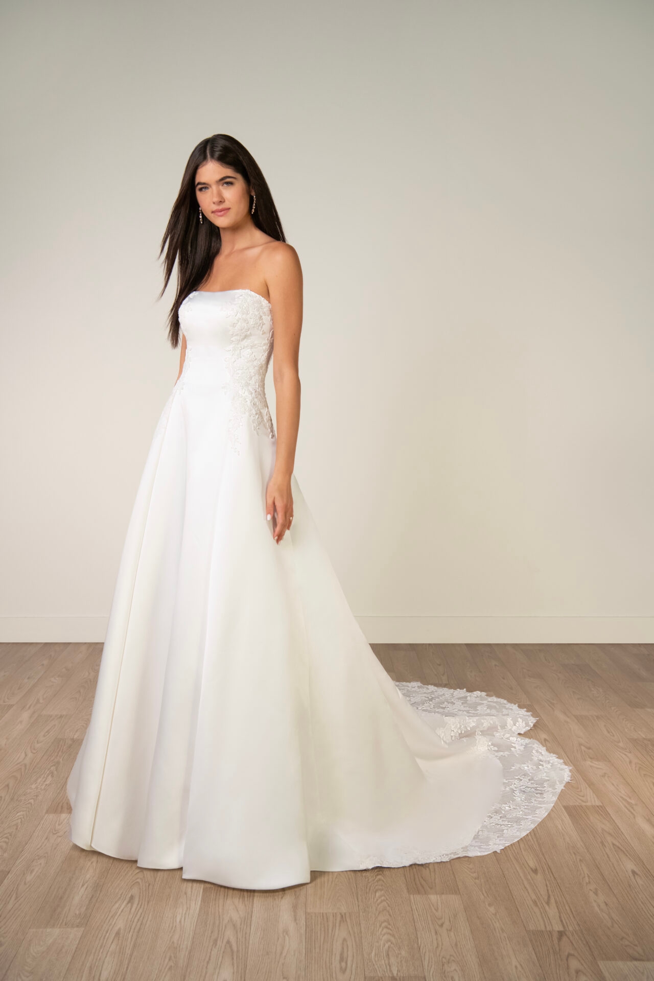 SY8279 by Stella York