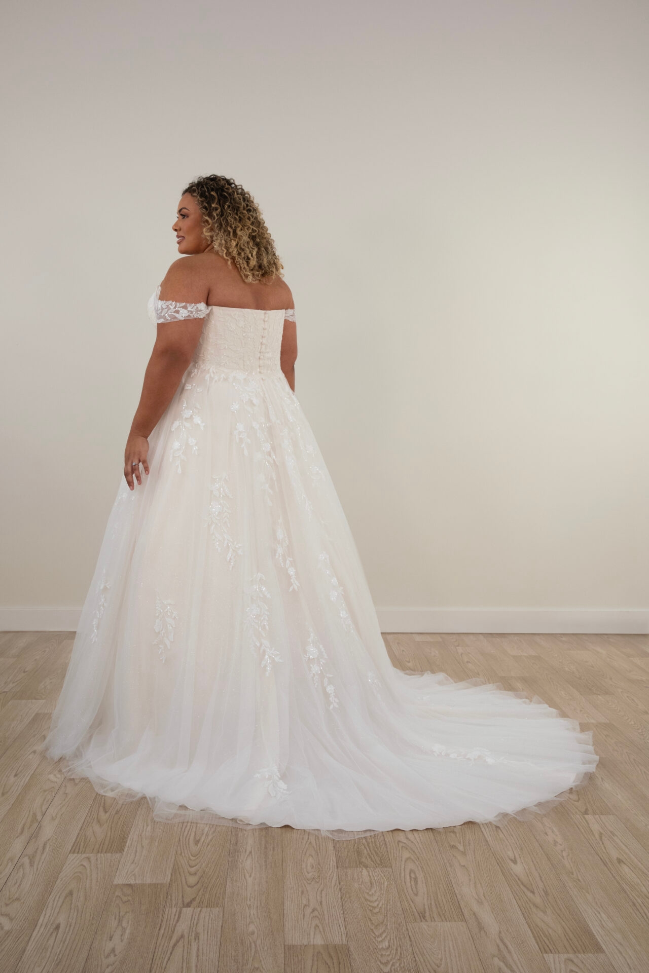 Romantic Lace and Tulle Off-the-Shoulder A-Line Wedding Gown