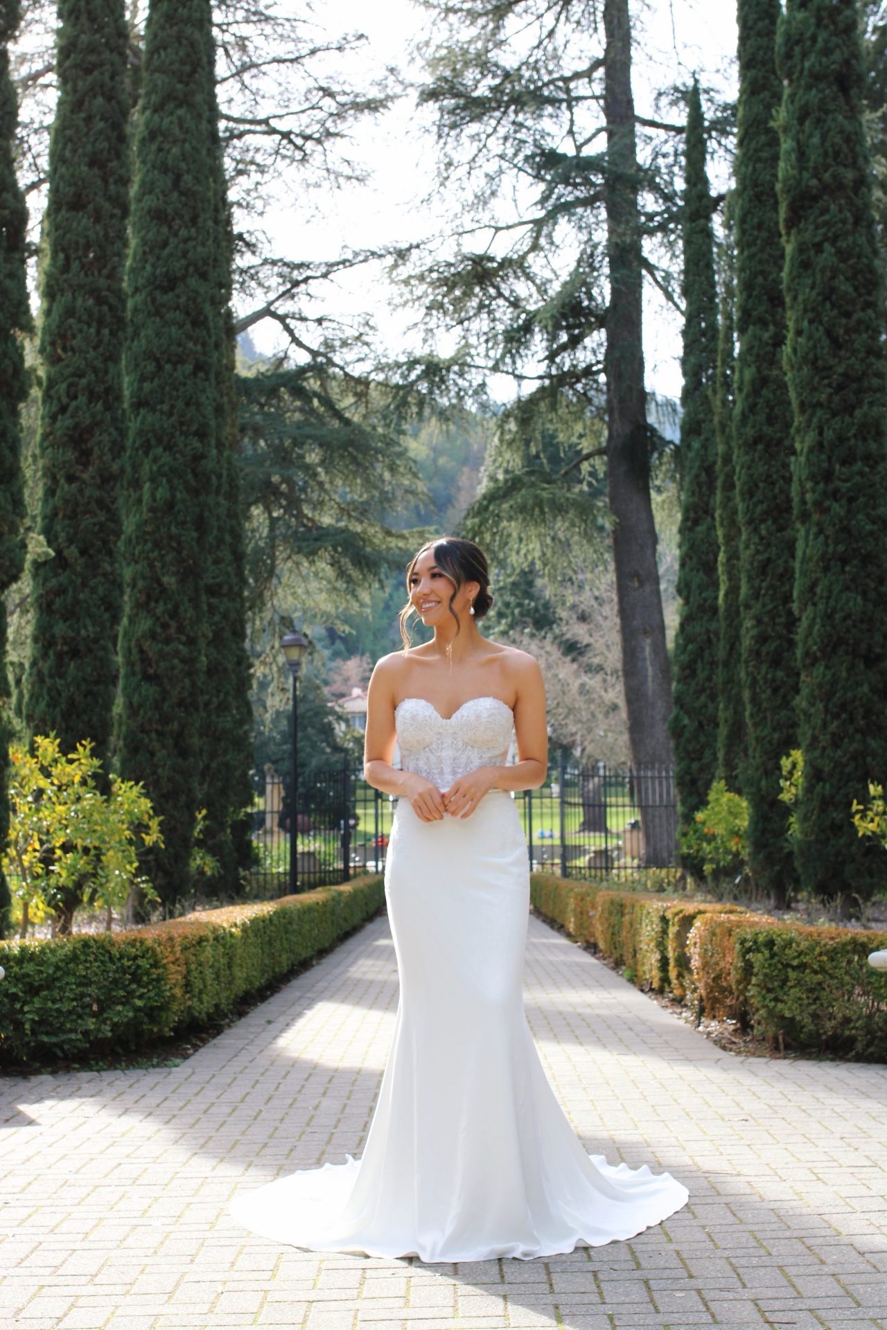 Glamorous Strapless Column Wedding Dress with Sweetheart Neckline