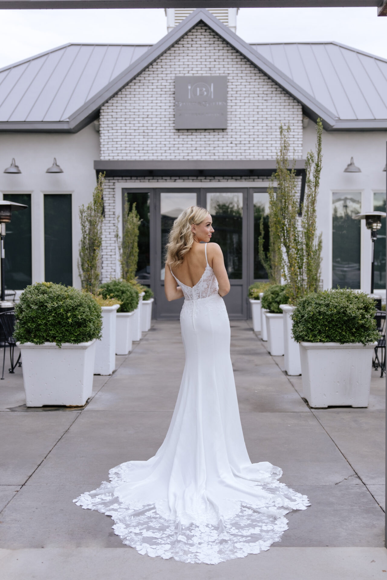 Modern Sexy Sheer Spaghetti Strap Column Wedding Dress