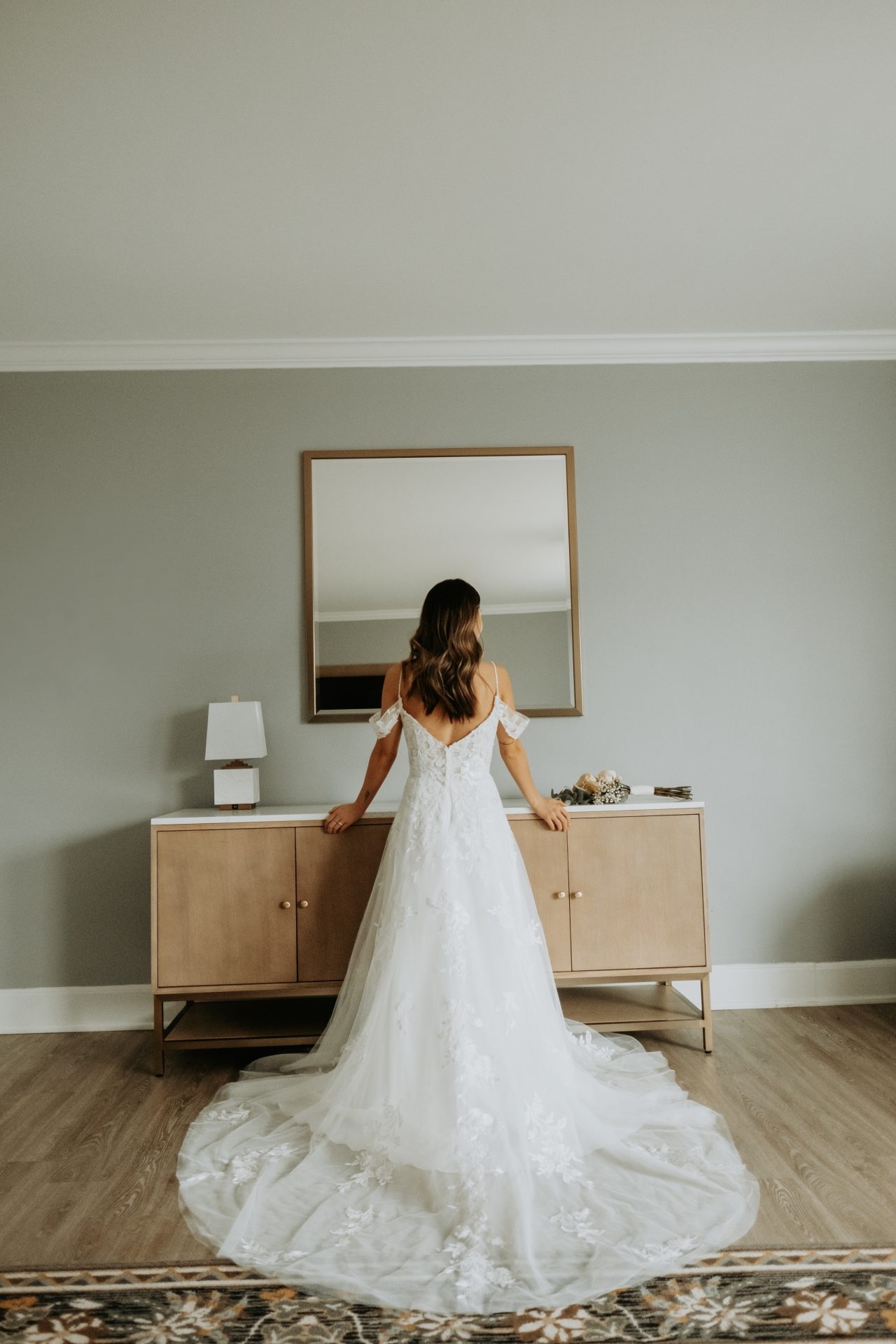 Elegant Lace A-Line Wedding Dress with Off-the-Shoulder Sleeves