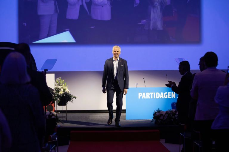 Adlercreutz på SFP:s partidag i Vanda: Finland behöver framtidstro och ett starkt SFP