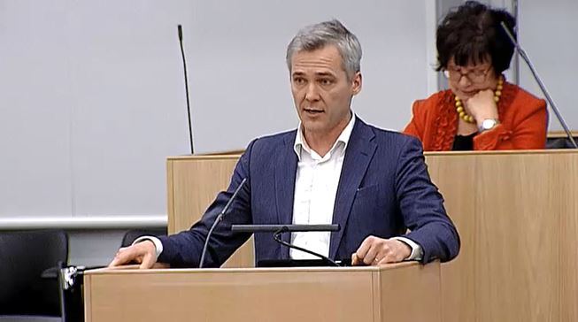 Ulkomaisen työvoiman saatavuusharkinnasta on luovuttava – puhe täysistunnossa 5.9.2017