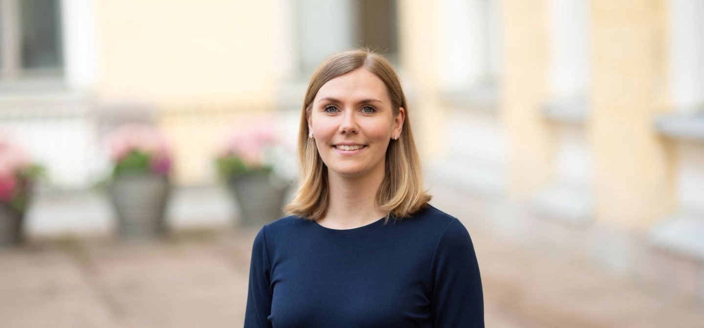 Grönroos ministeri Adlercreutzin erityisavustajaksi