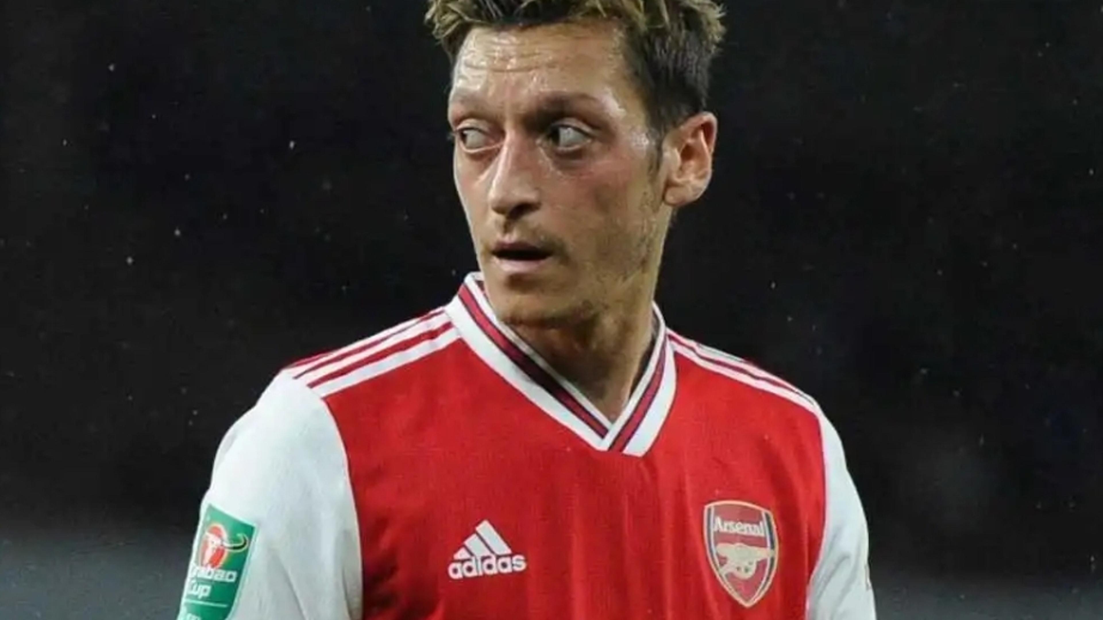Arsenal ready to ditch assists tactician Mesut Ozil after Unai Emery snubs him