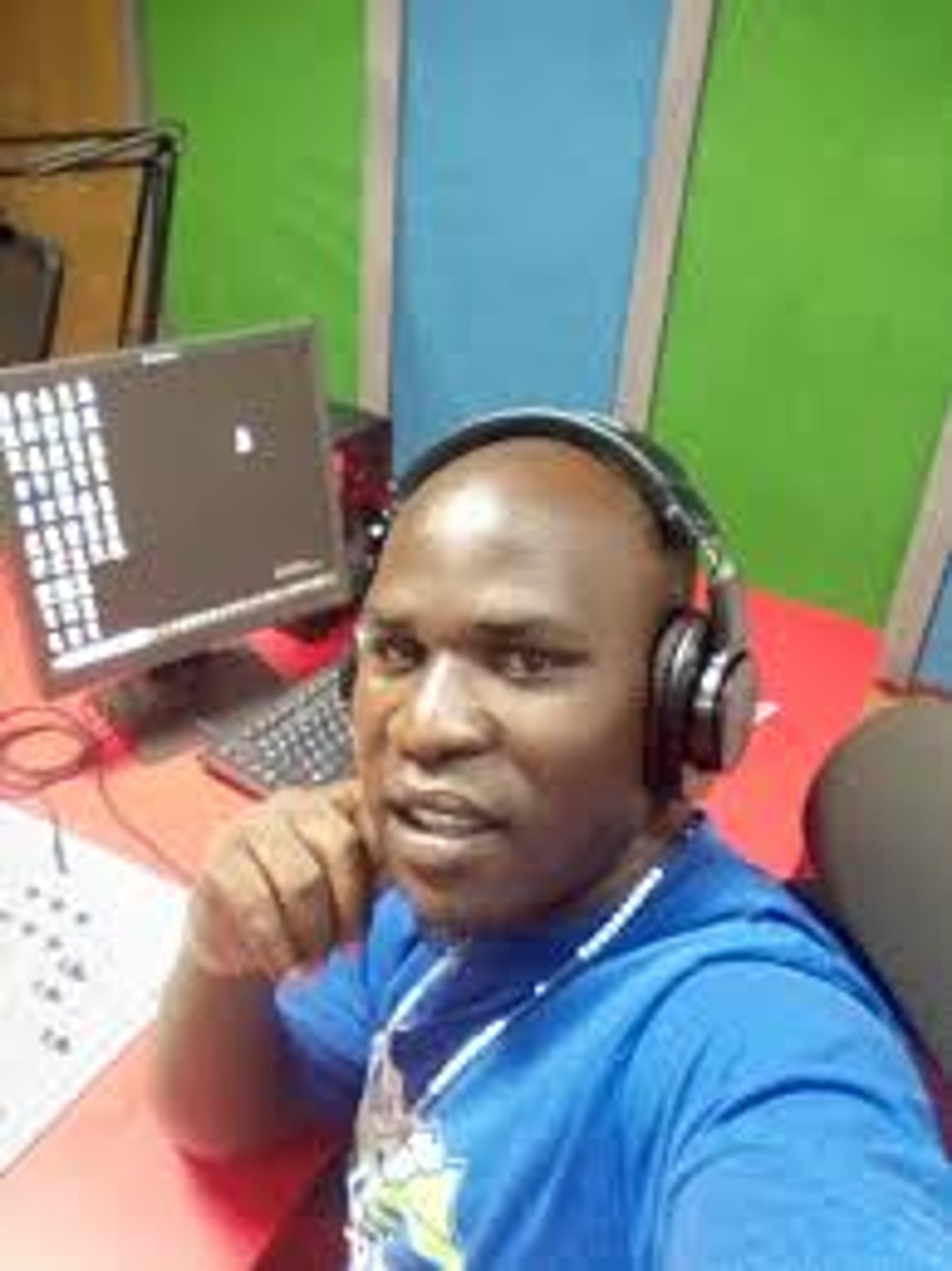Khendo FM