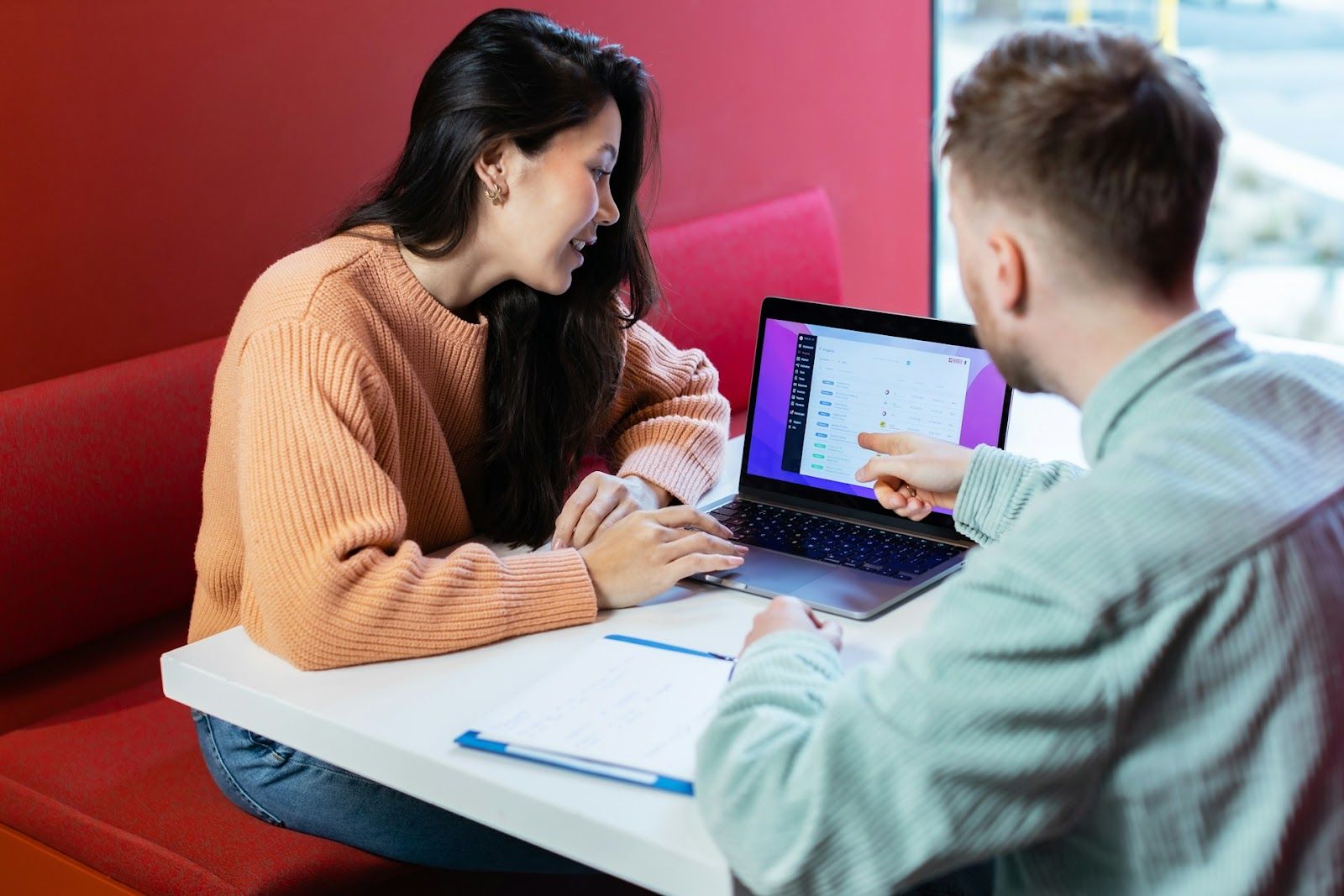 Train New Hires Successfully with Our Expert Advice