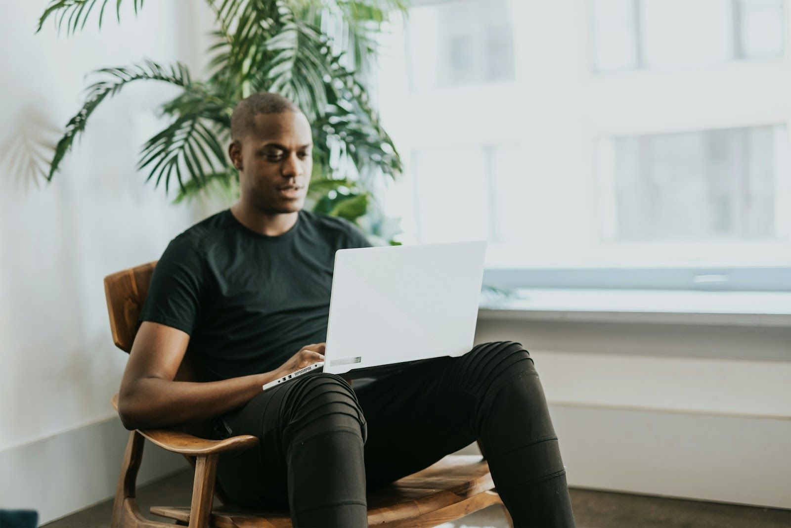 Expert Tips on Choosing the Right Aviation LMS