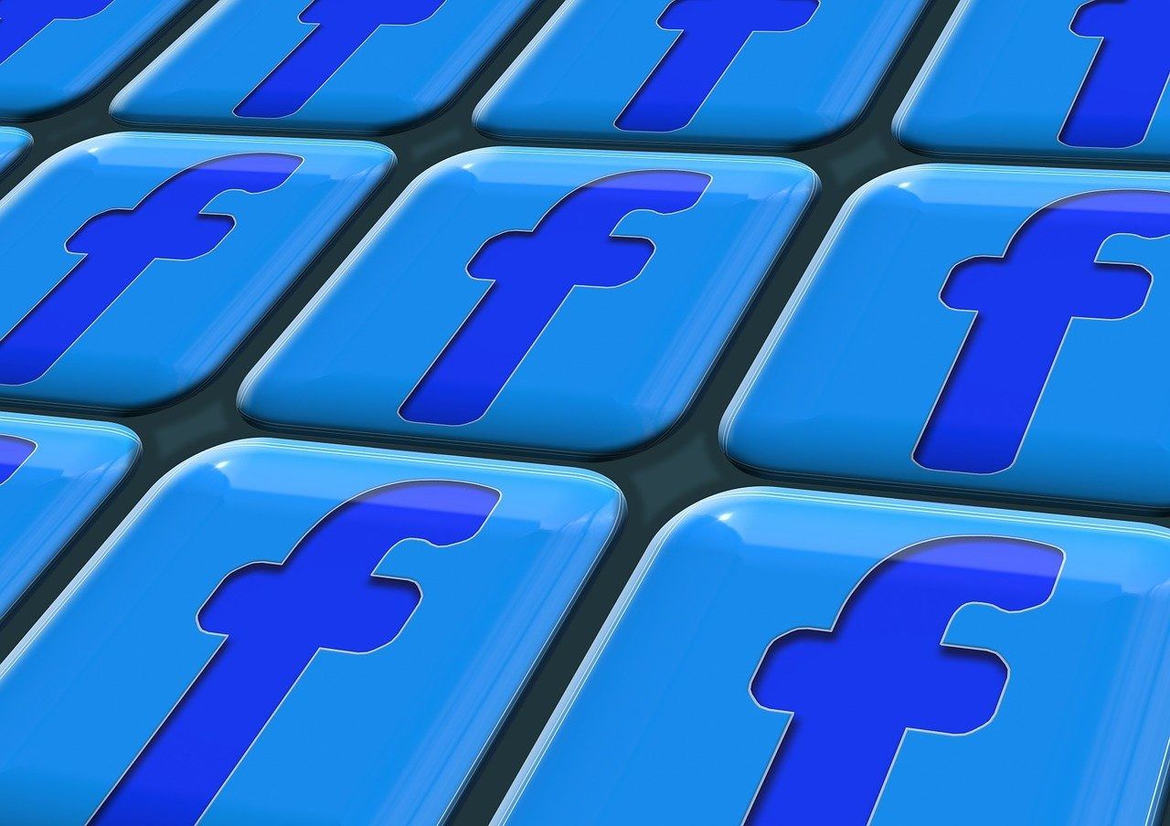 Facebook Groups offer one of the easiest and most familiar ways to build an online community