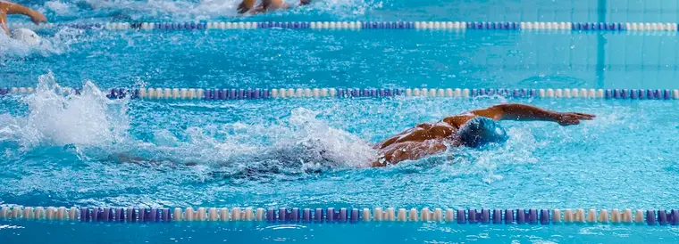 Distance swimming relies heavily on the aerobic energy system
