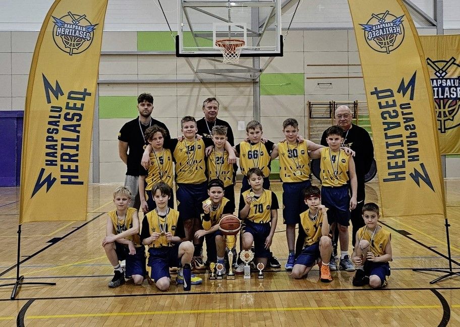 Võidukas pühapäev: Haapsalu Herilased U11 triumfeerisid kodusaalis!