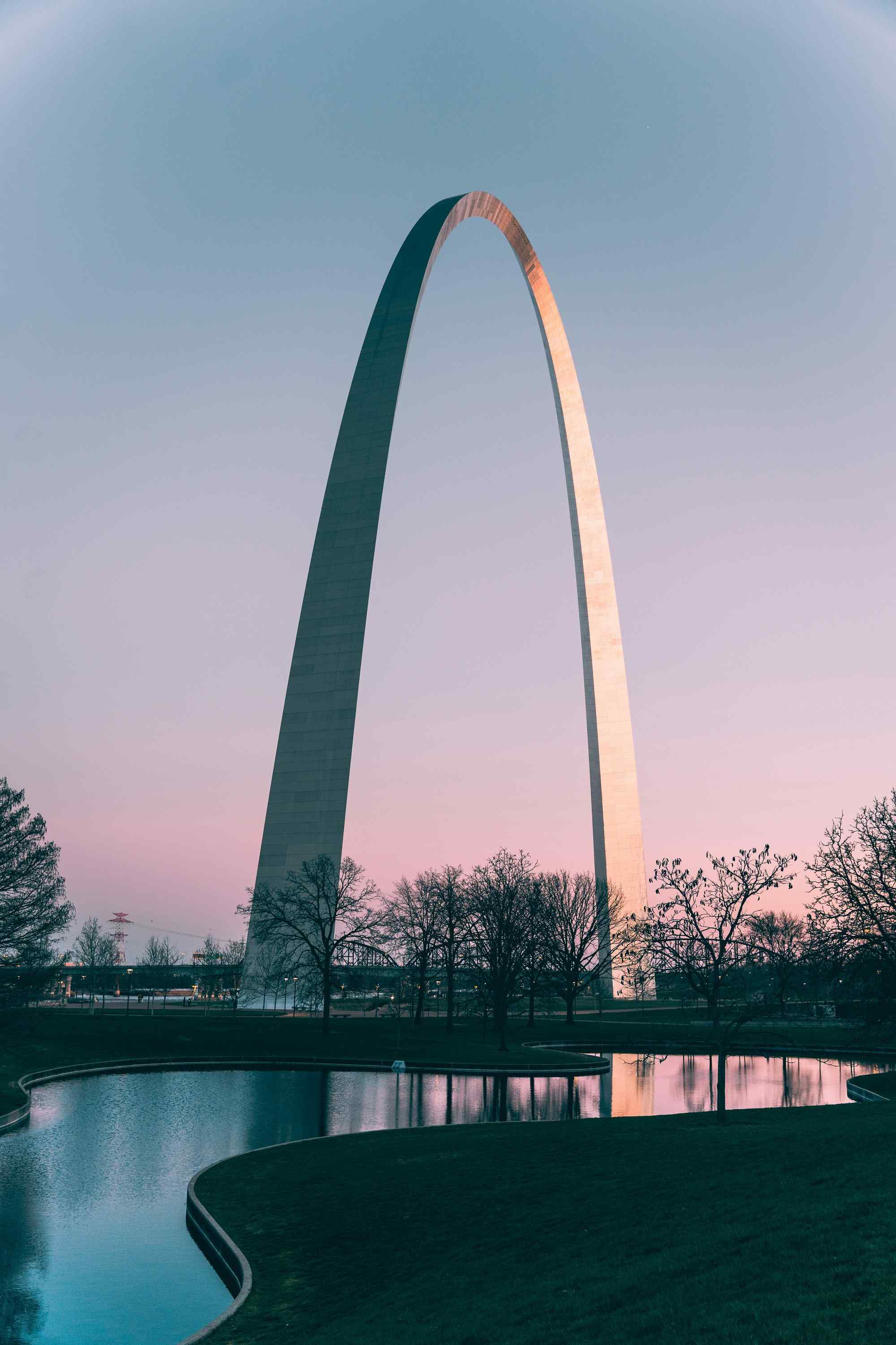The Gateway Arch against an evening sky