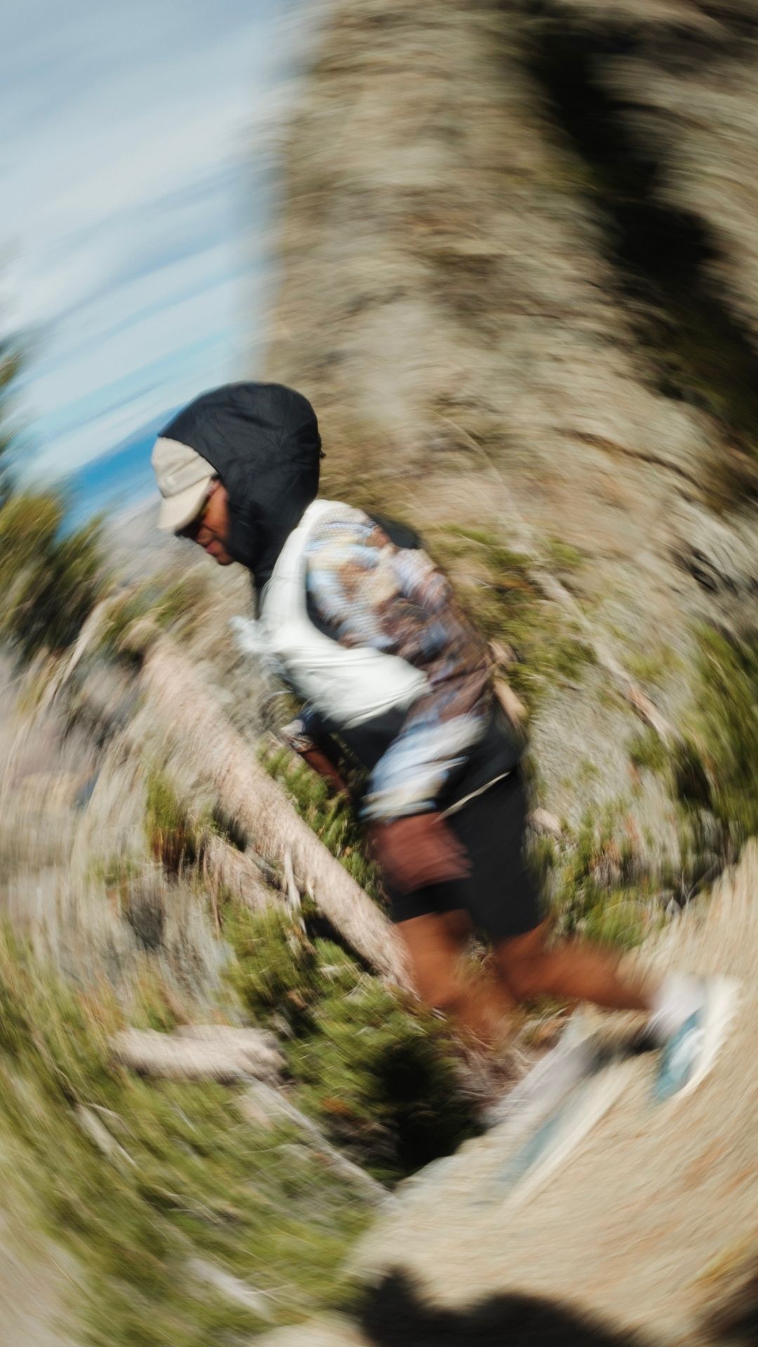 Hero Poster Mobile - A decorative image from Usal Project