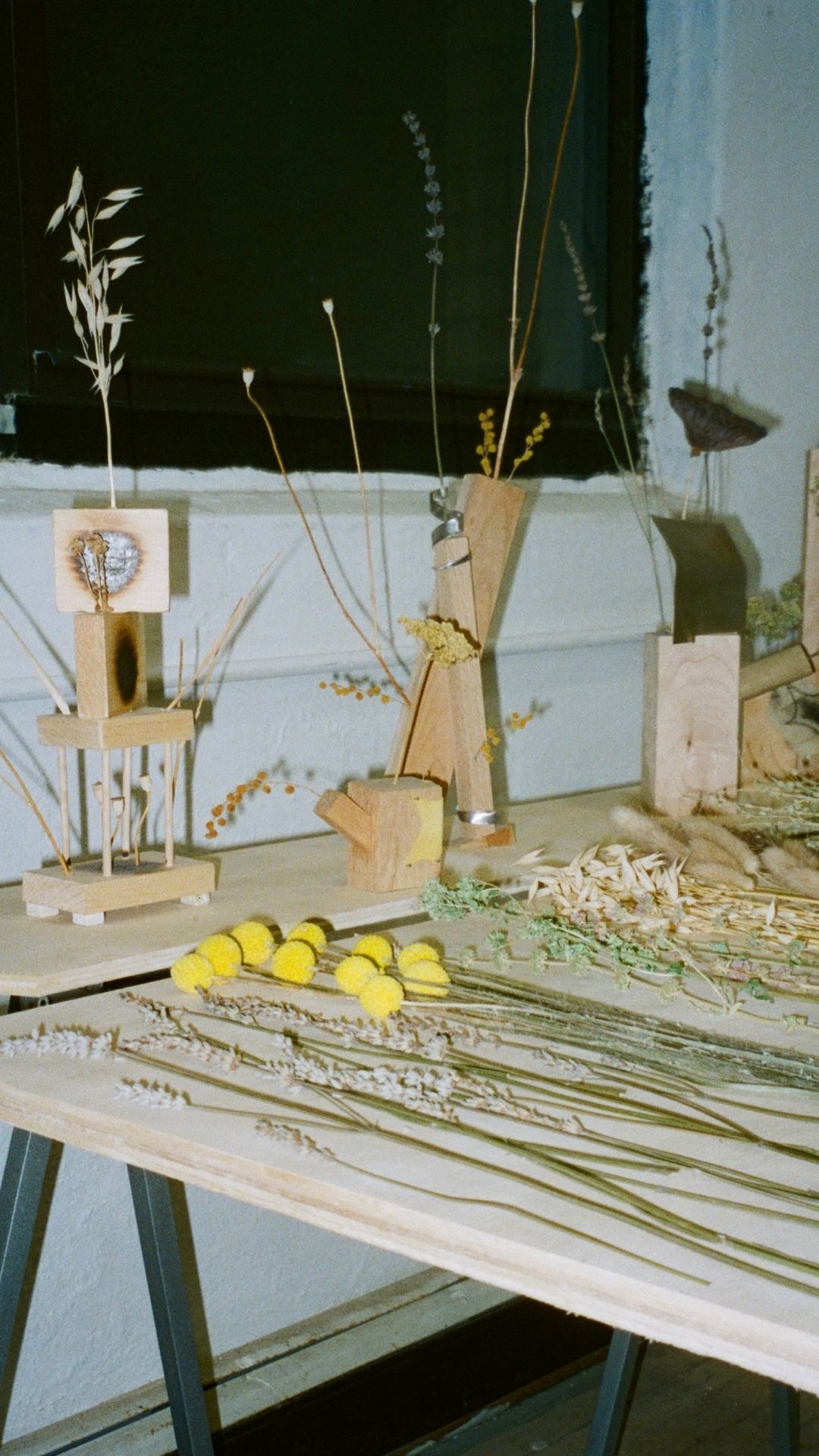 Hero Poster Mobile - A decorative image from Usal Project