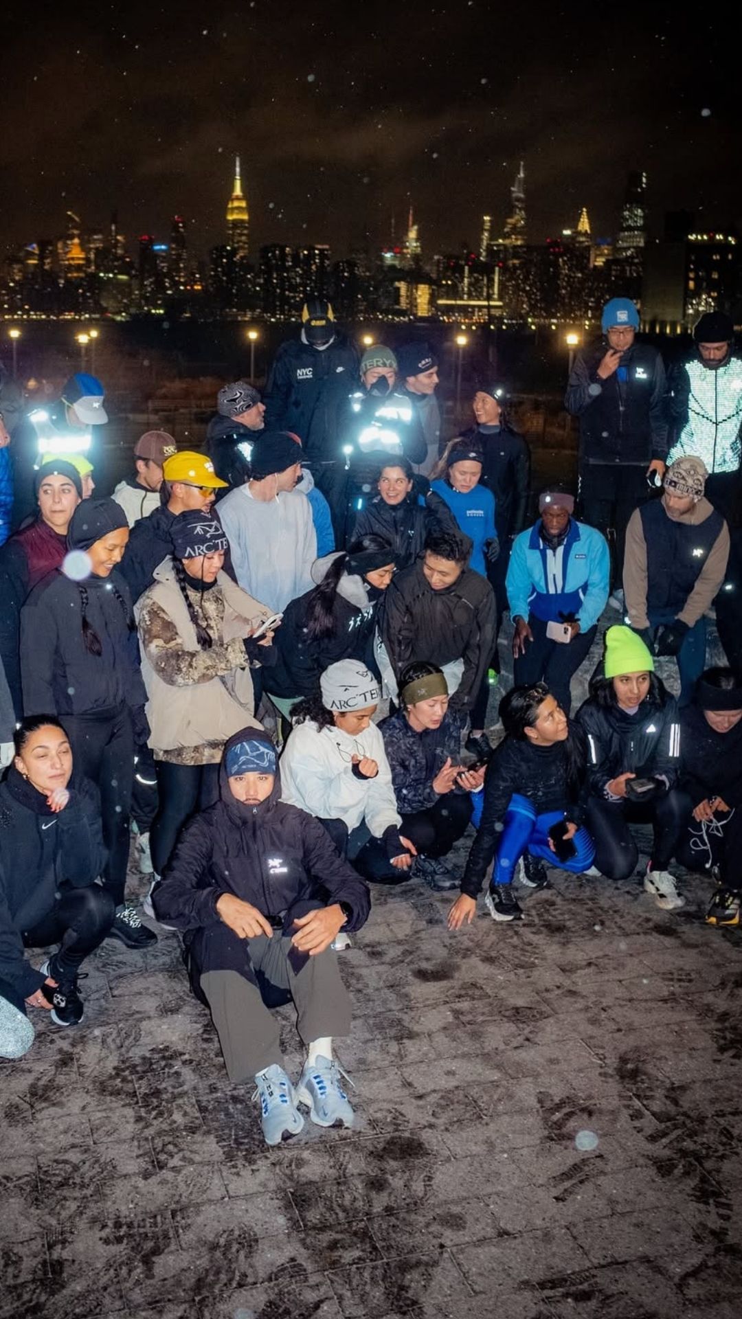 Hero Poster Mobile - A decorative image from Usal Project